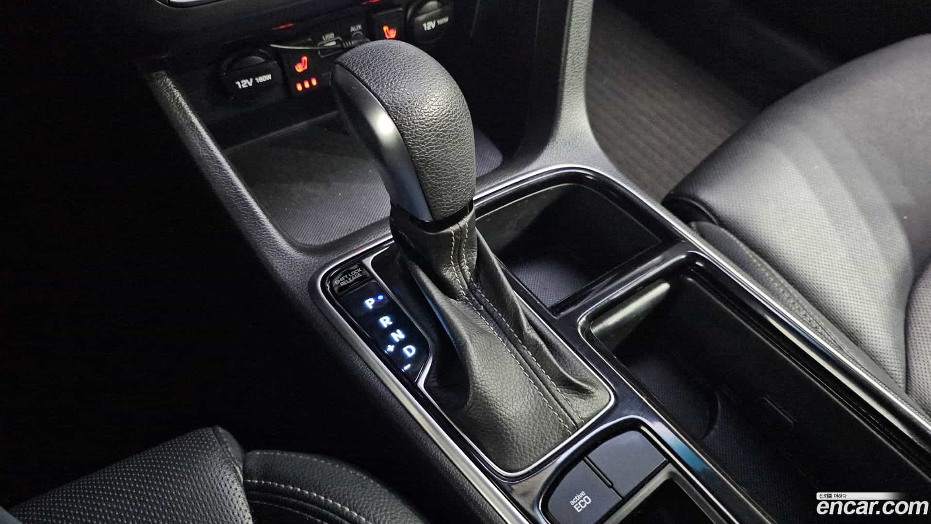 Sonata Hyundai 2018.0-INNER-009