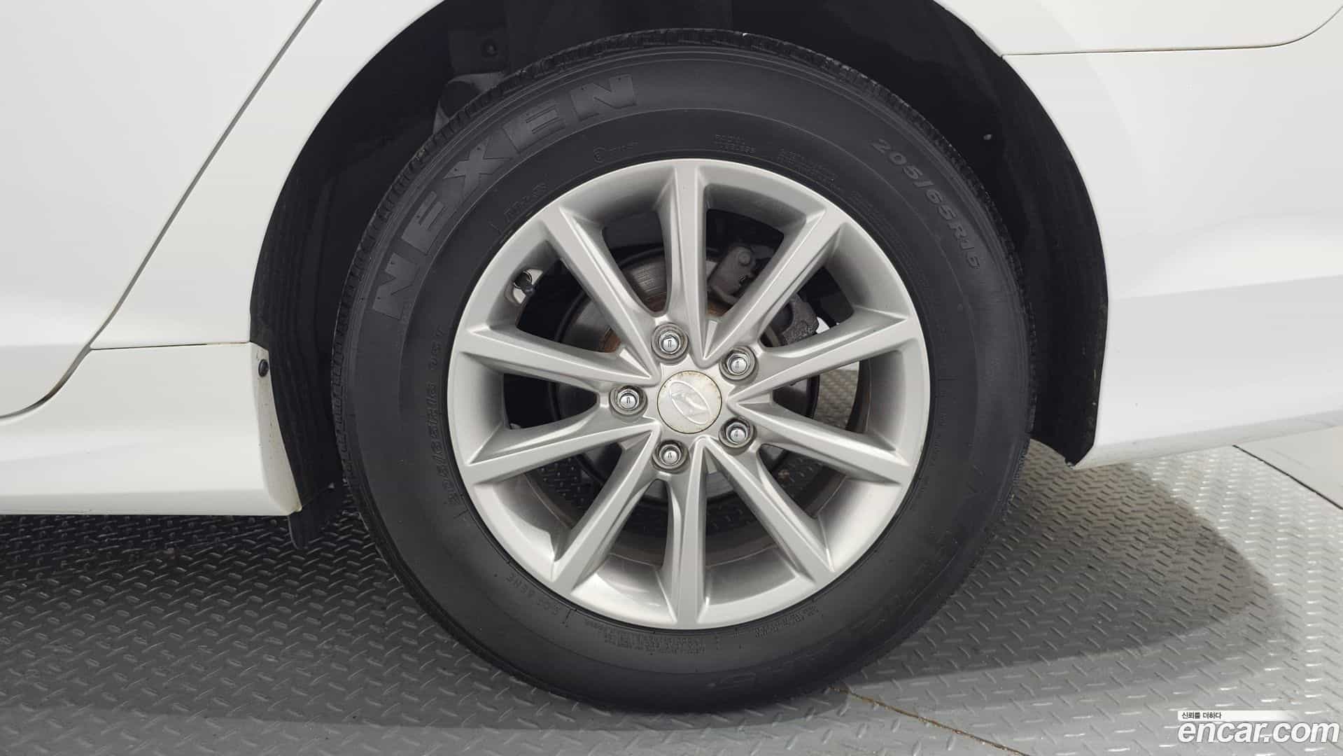 Sonata Hyundai 2018.0-OUTER-031
