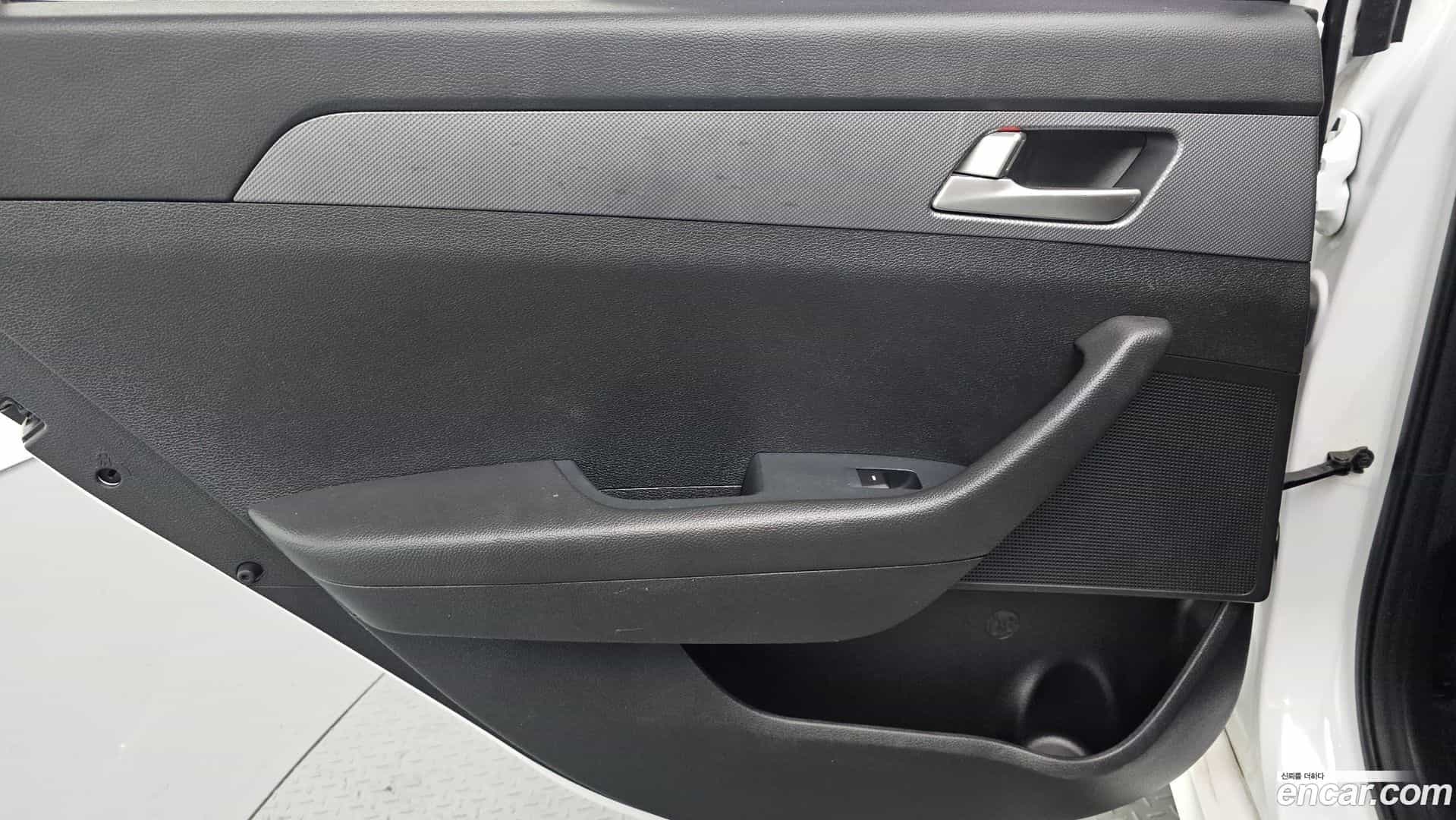 Sonata Hyundai 2018.0-INNER-035