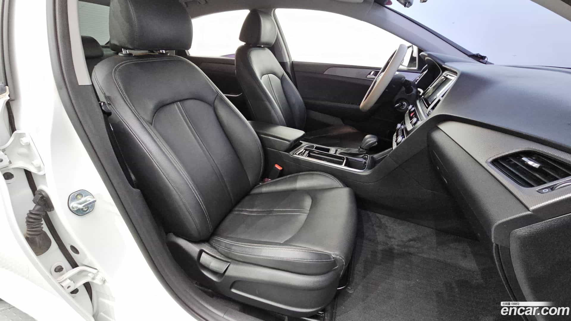 Sonata Hyundai 2018.0-INNER-036