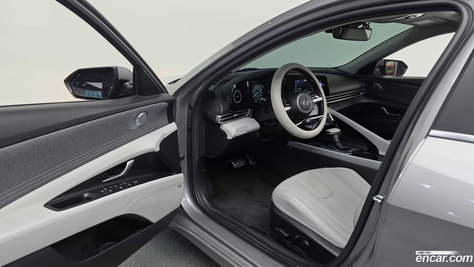 AVANTE Hyundai 2020.8-INNER-010