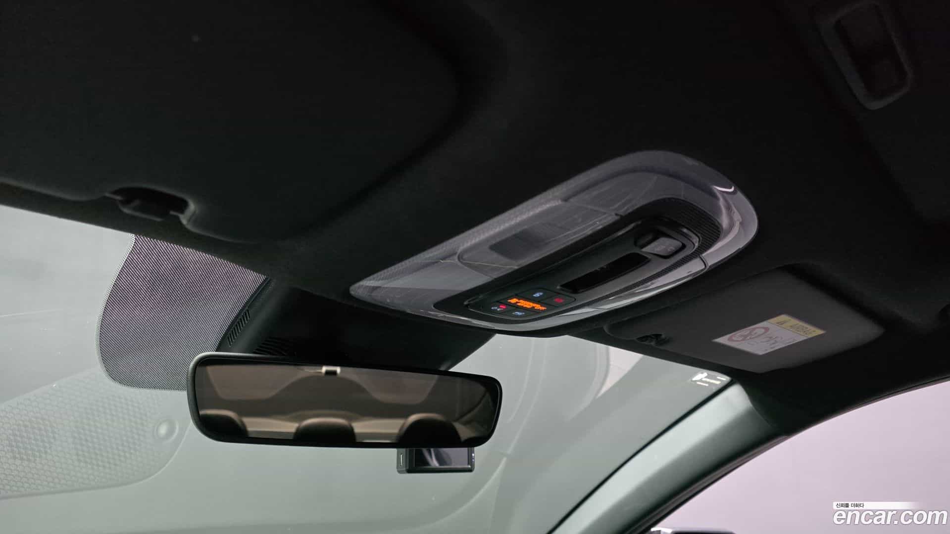 AVANTE Hyundai 2020.10-OPTION-021