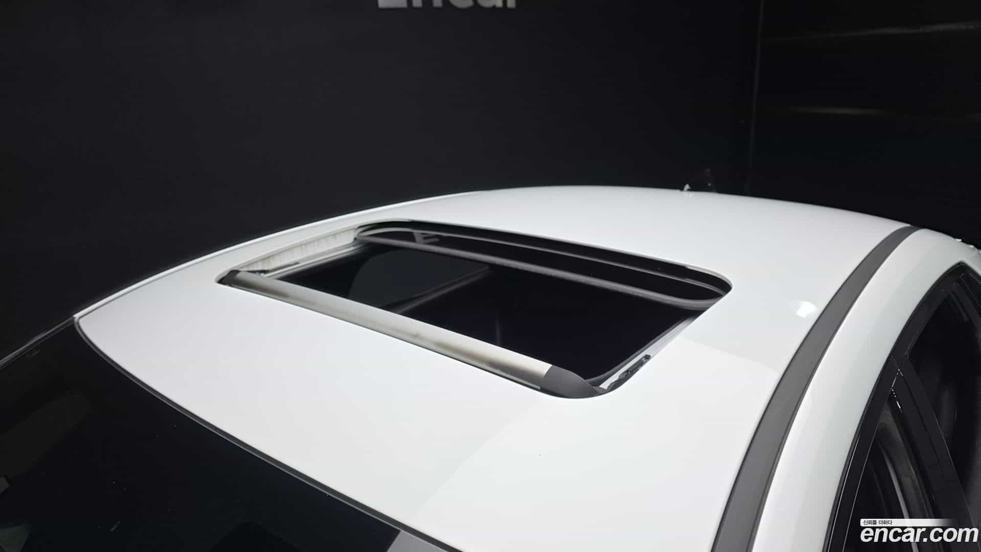 AVANTE Hyundai 2020.10-OPTION-023