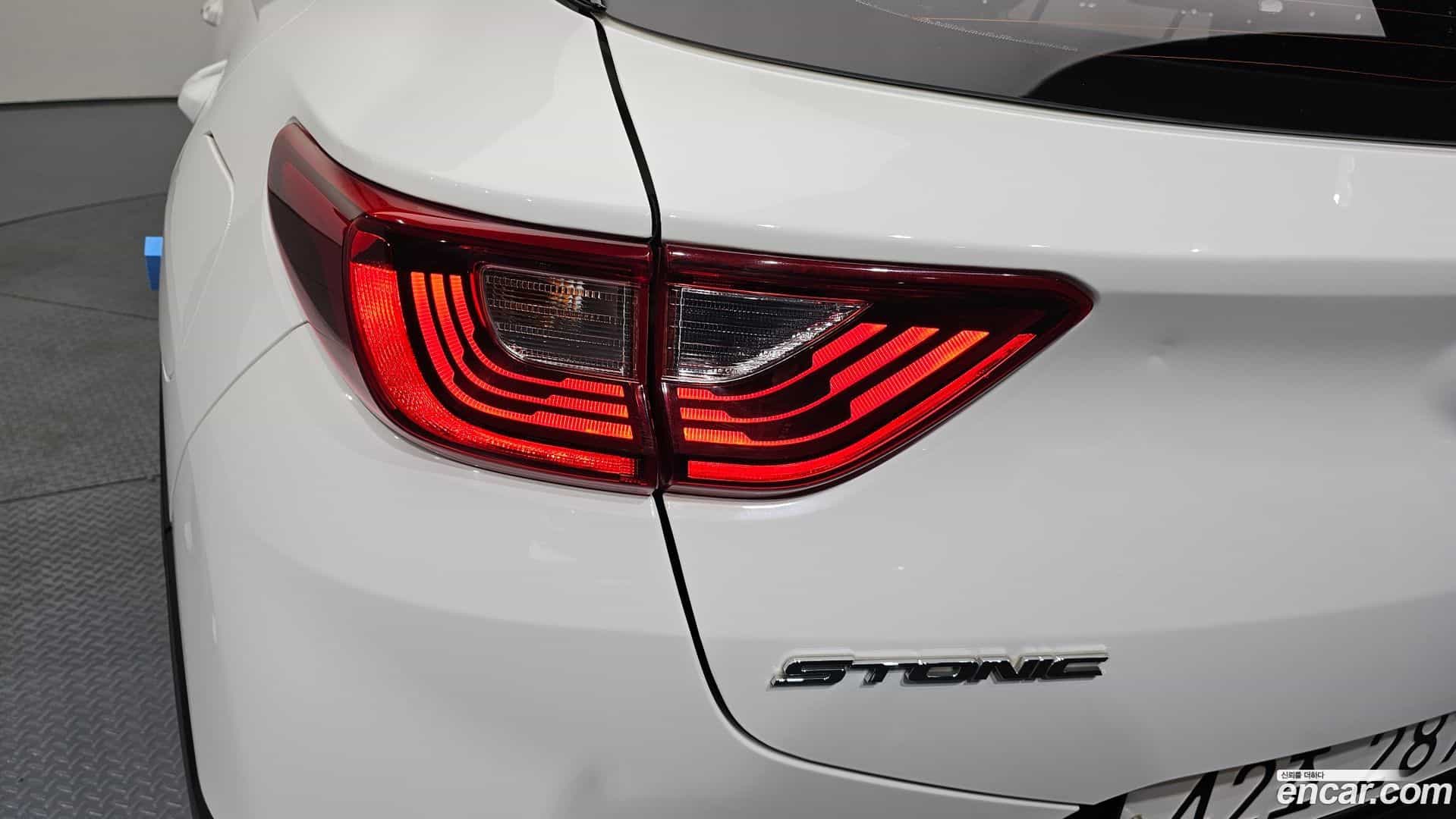 Stonic Kia 2019.0-OUTER-033