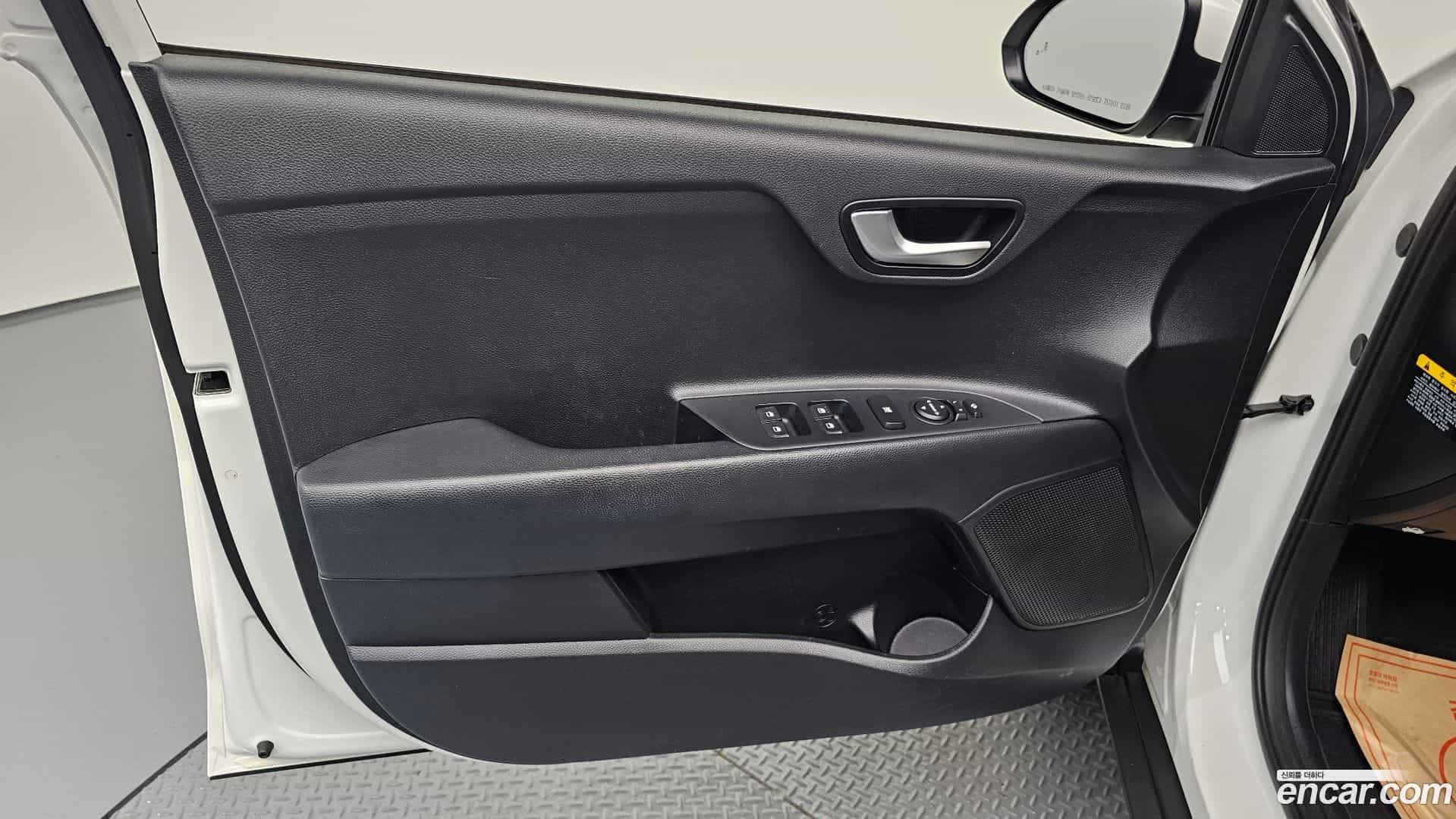 Stonic Kia 2019.0-INNER-034