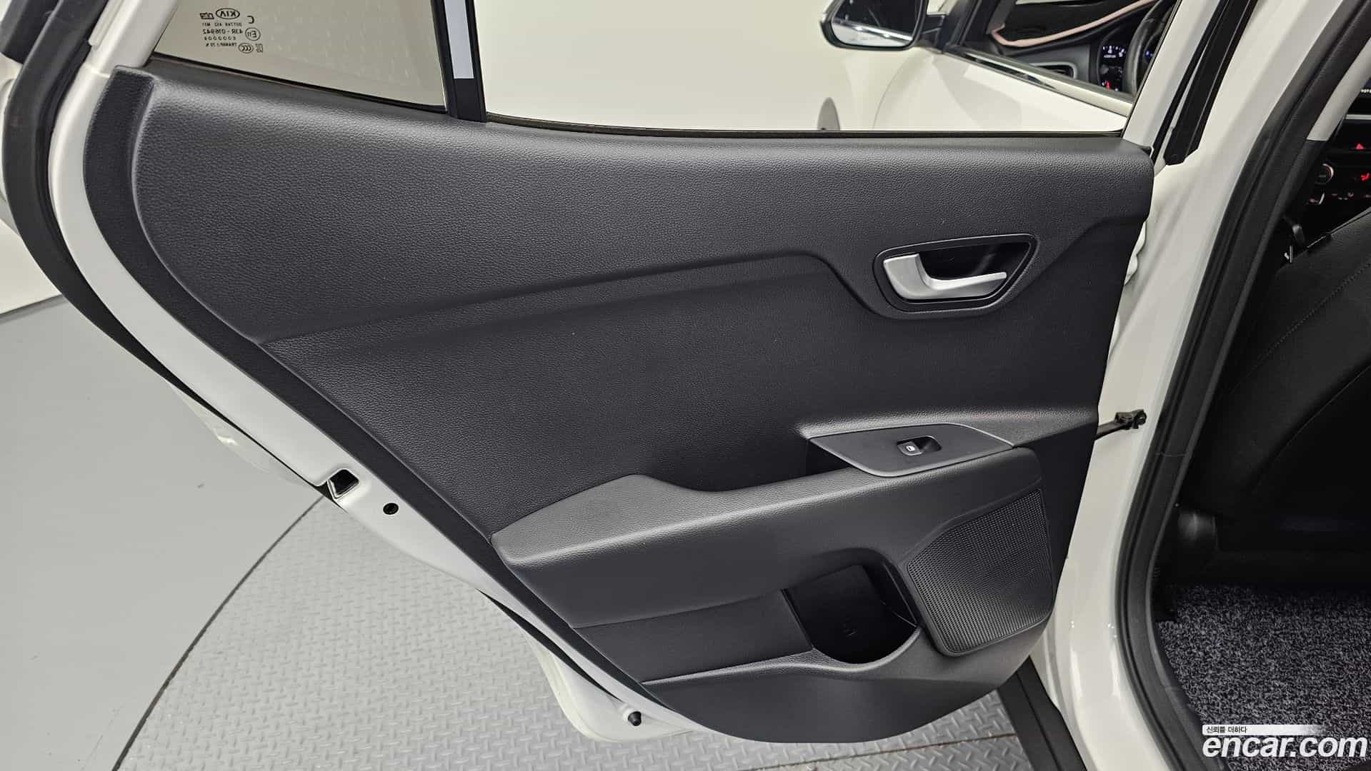 Stonic Kia 2019.0-INNER-035
