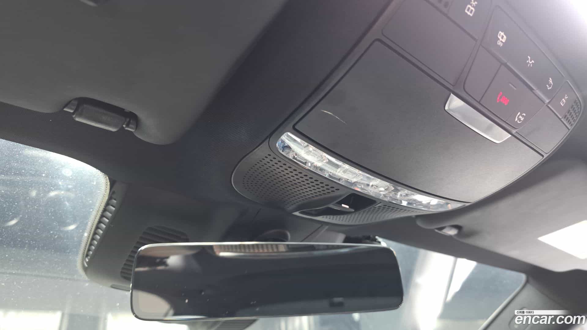 E-Class Mercedes-Benz 2020.9-OPTION-022
