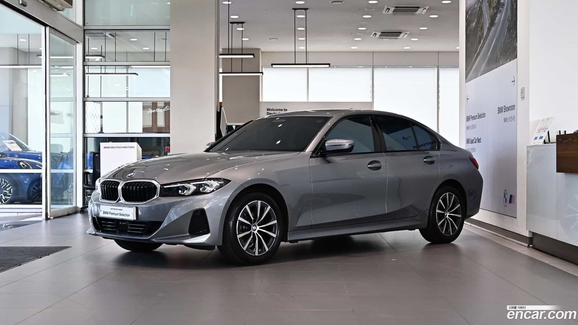 3-Series BMW 2024.8-OUTER-001