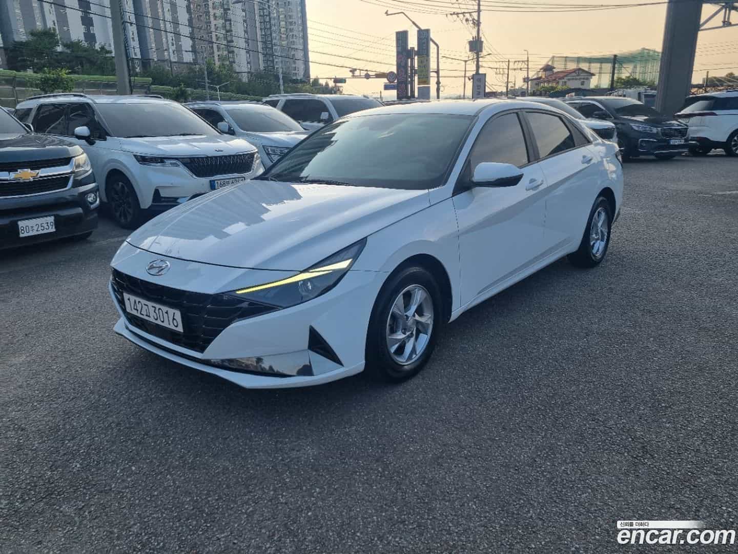 AVANTE Hyundai 2021.3-OUTER-001