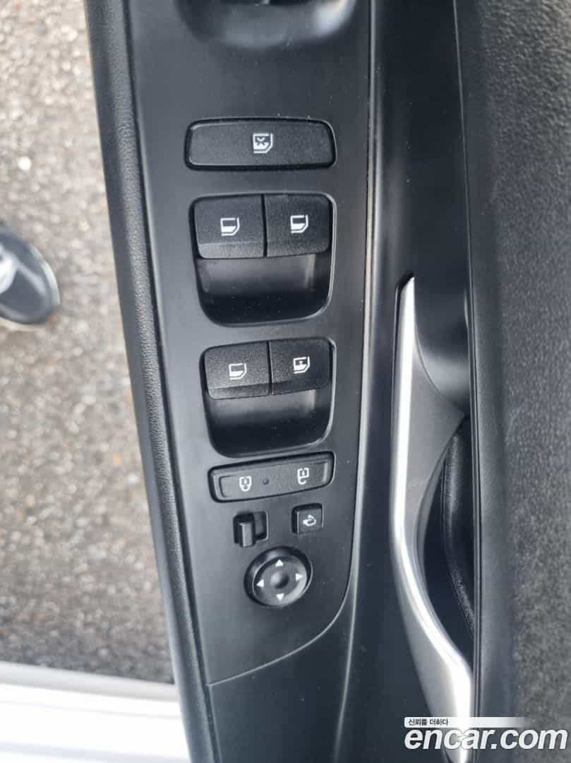 AVANTE Hyundai 2021.3-OPTION-015
