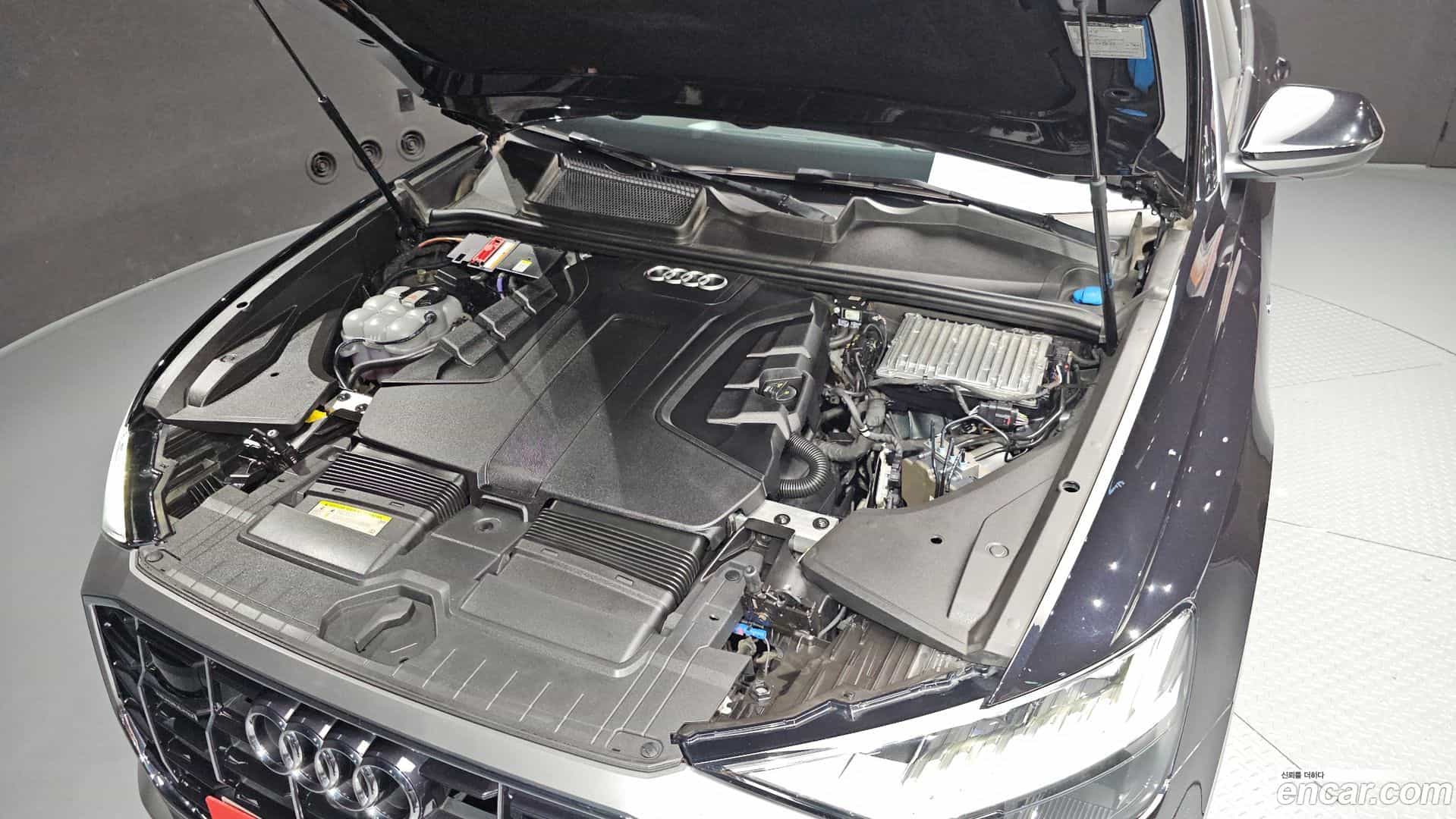 Q8 Audi 2020.5-OUTER-006