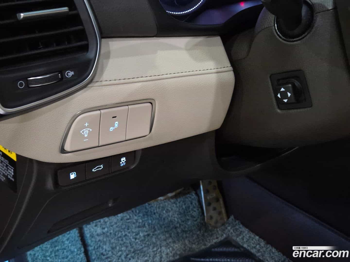 Grandeur Hyundai 2017.9-OPTION-018