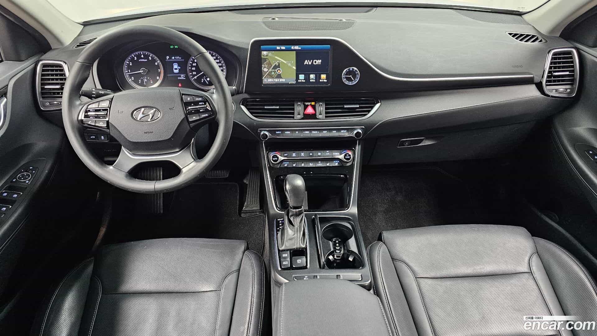 Grandeur Hyundai 2017.1-INNER-007