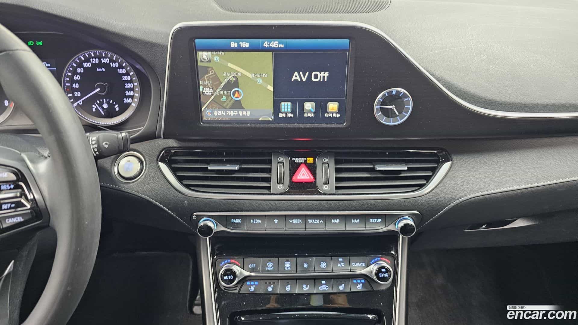 Grandeur Hyundai 2017.1-OPTION-017