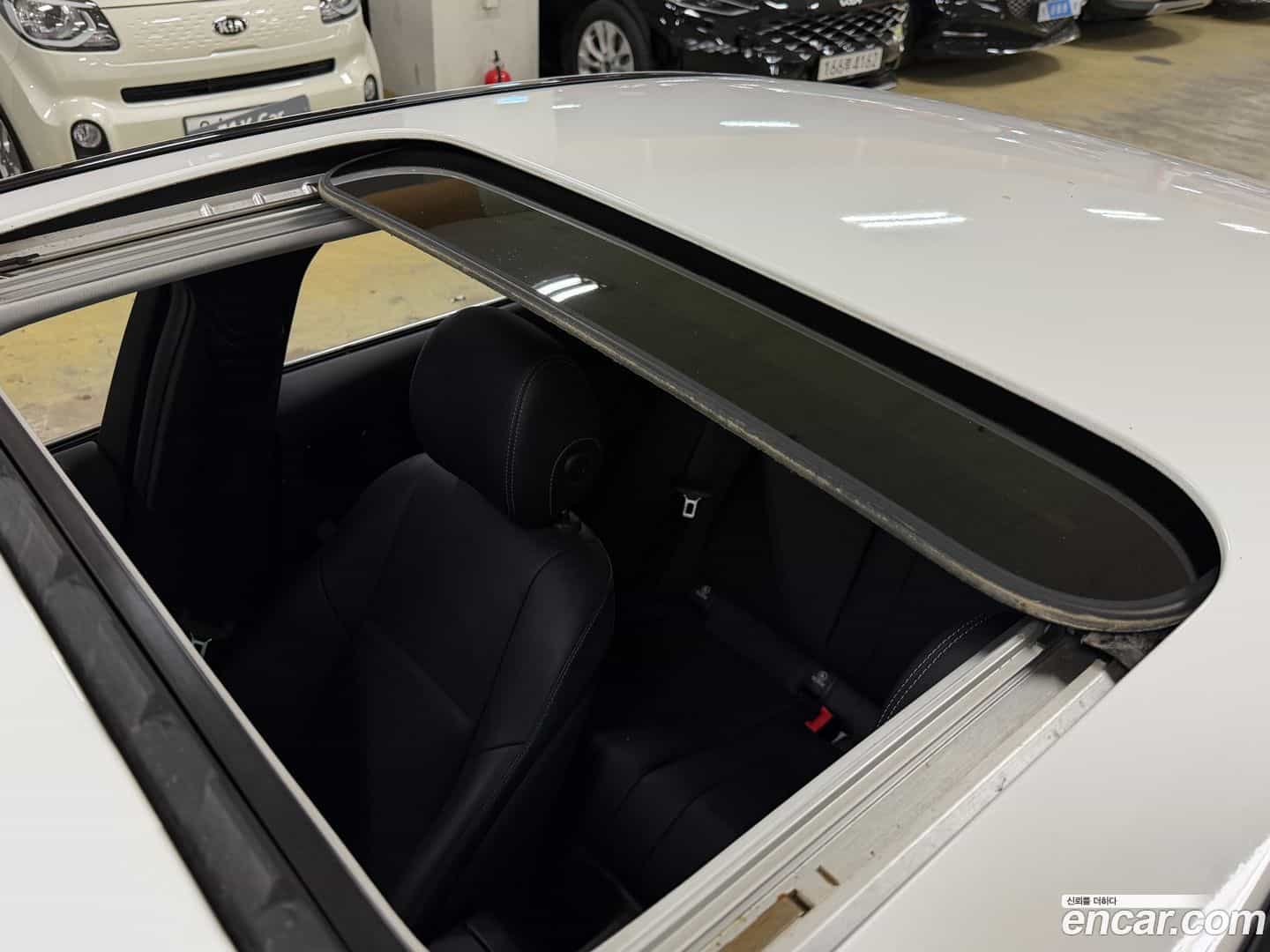 C-Class Mercedes-Benz 2015.11-OPTION-020