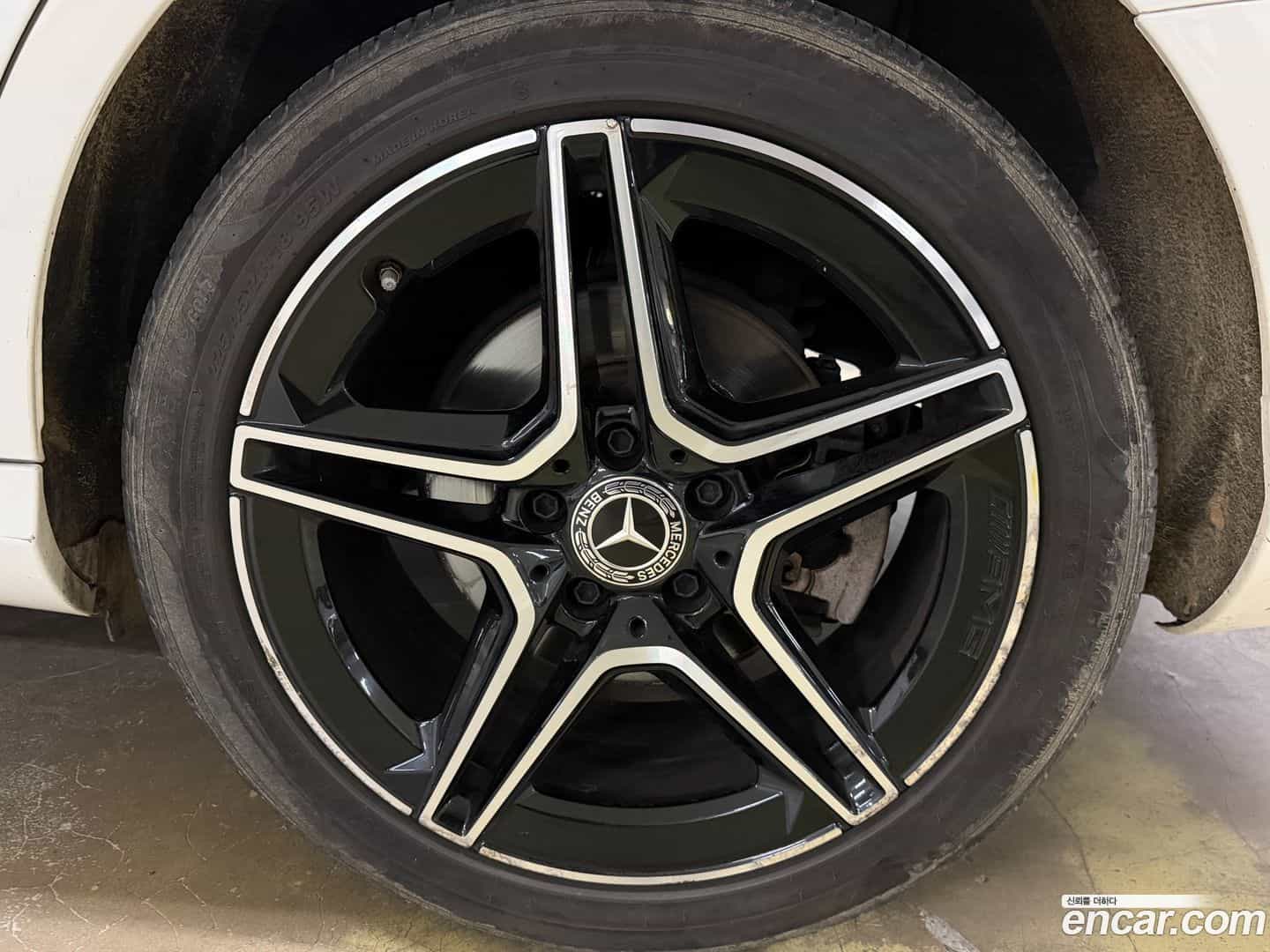 C-Class Mercedes-Benz 2015.11-OPTION-023