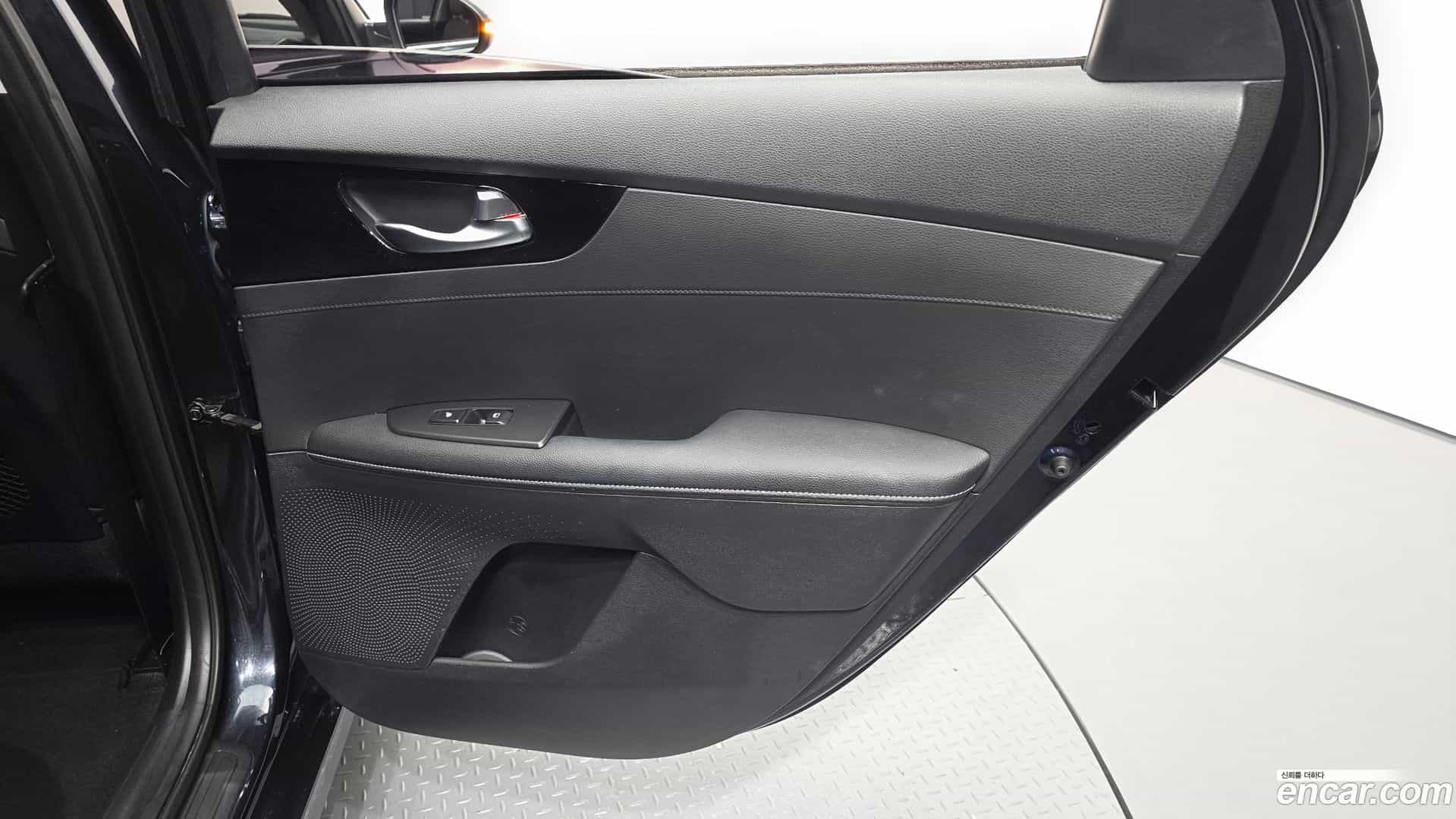 K3 Kia 2021.5-INNER-035