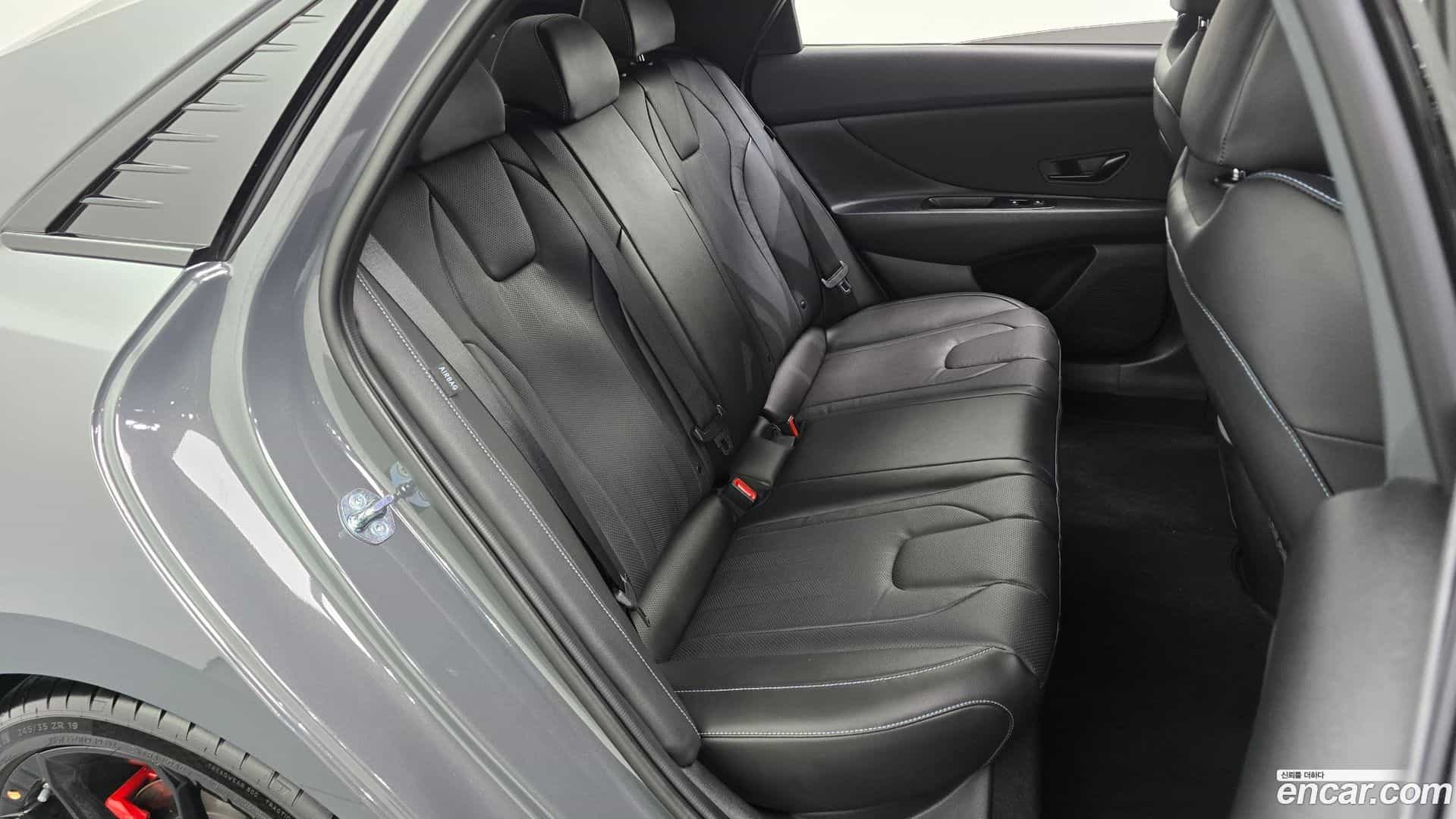 AVANTE Hyundai 2025.6-OPTION-016