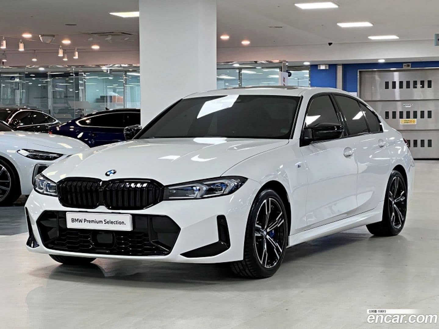 Main__Slider__Photo:3-Series BMW 2023.11-0