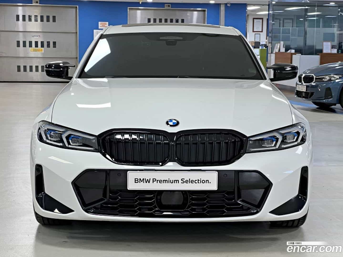 3-Series BMW 2023.11-OUTER-003