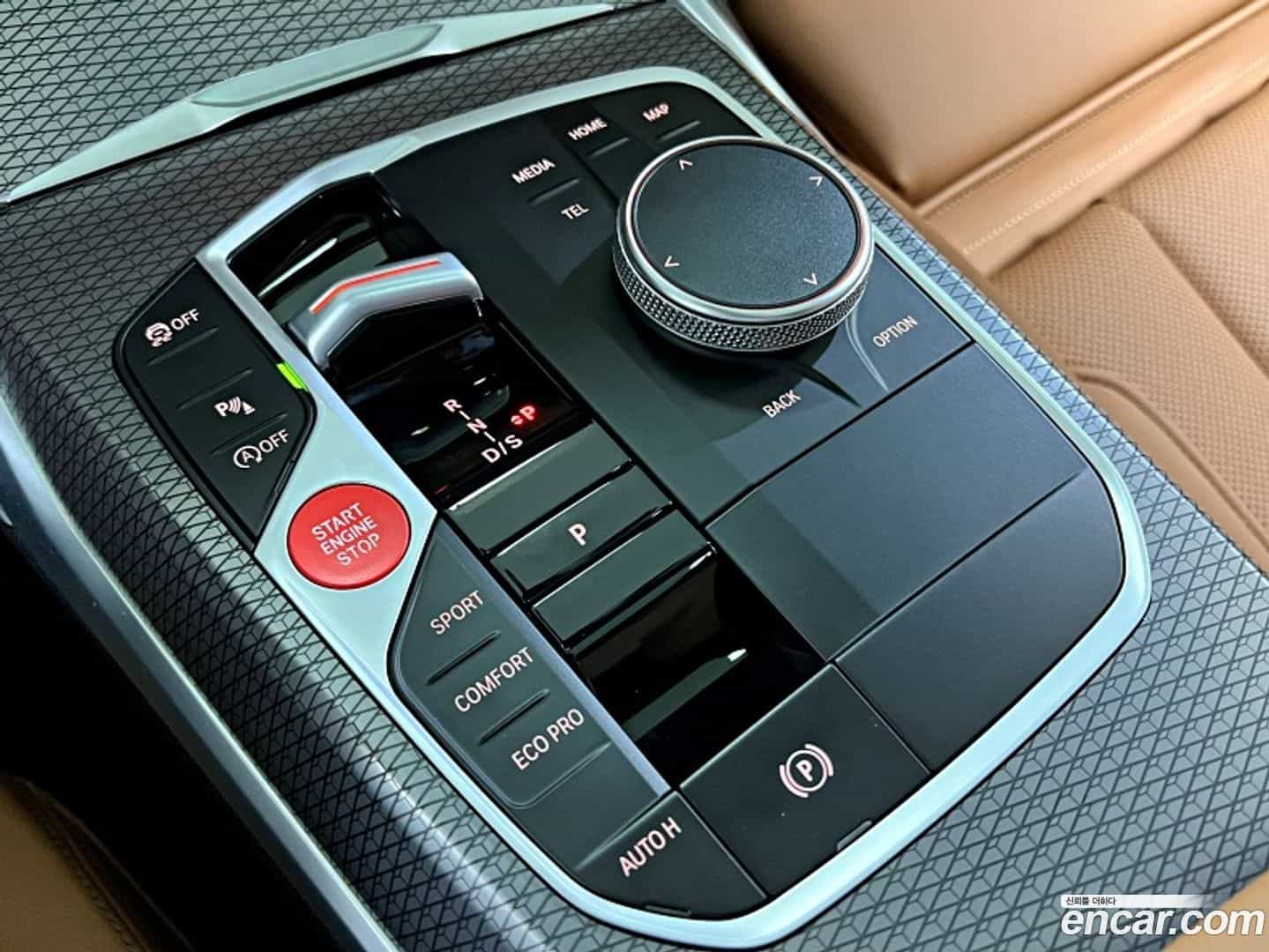 3-Series BMW 2023.11-INNER-009