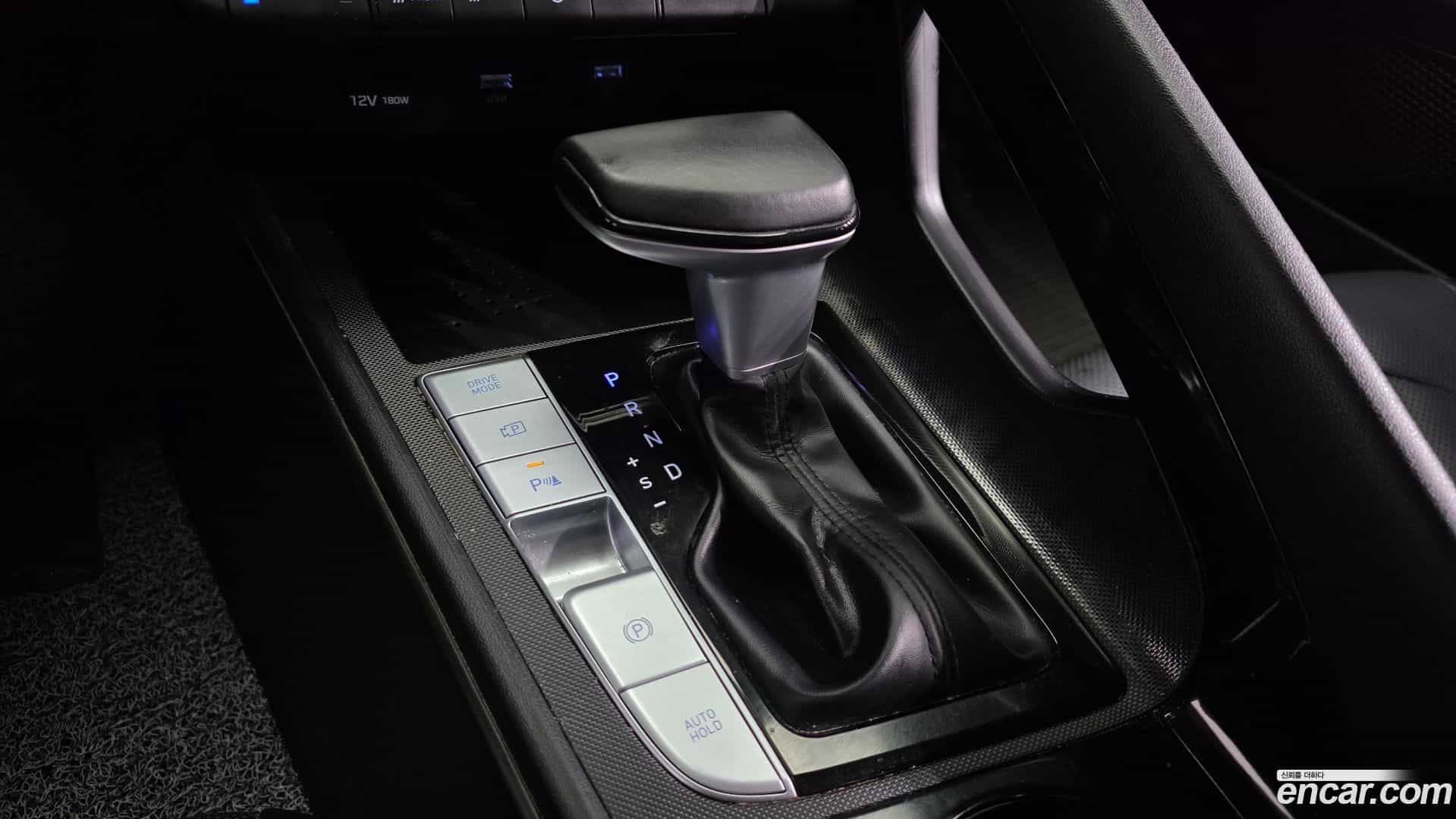 AVANTE Hyundai 2020.3-INNER-009