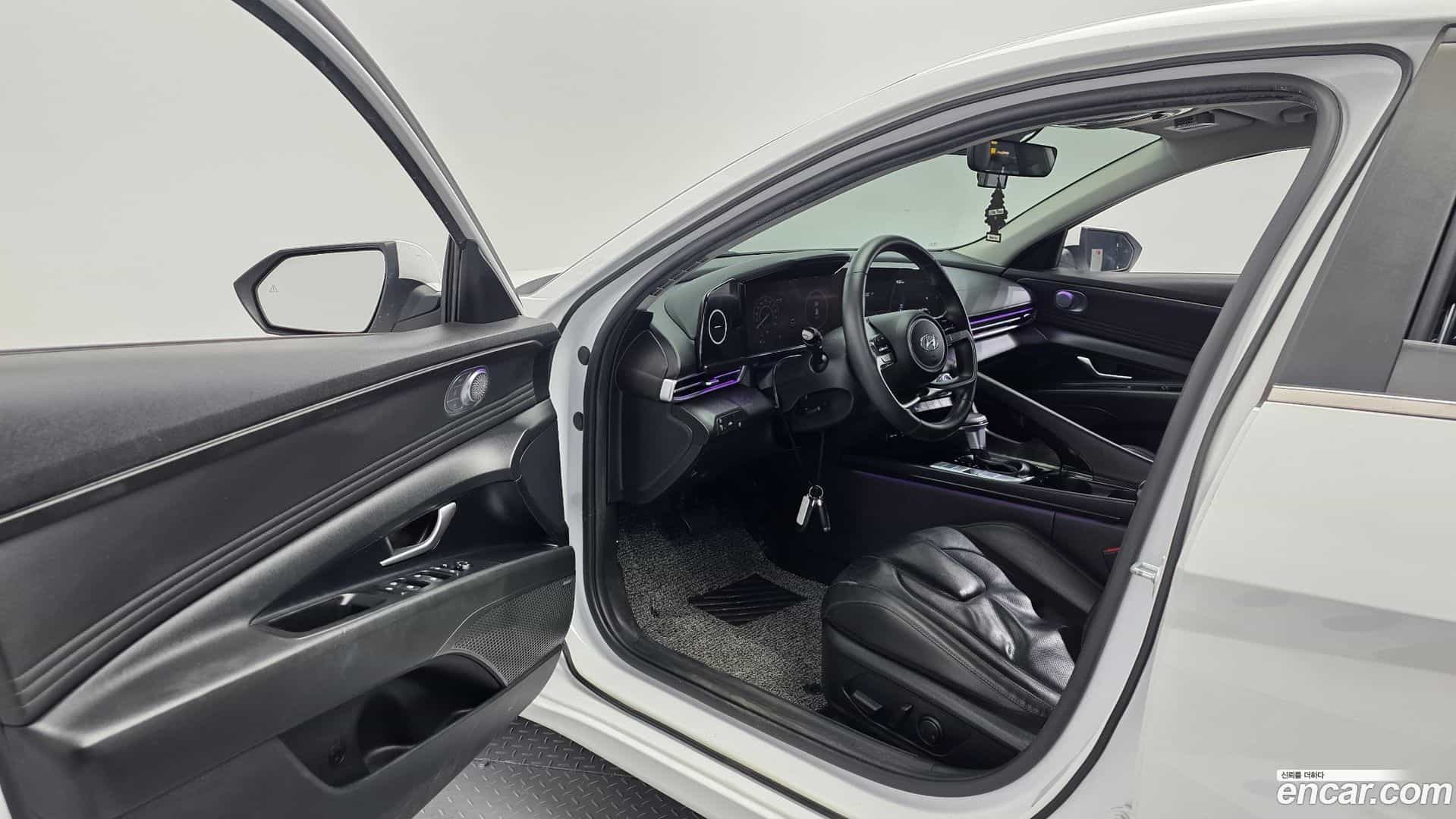 AVANTE Hyundai 2020.3-INNER-010