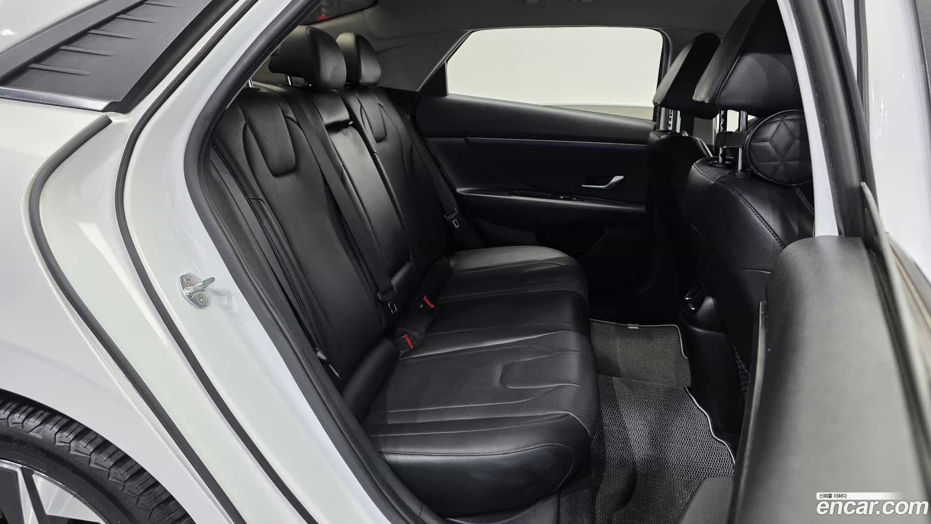 AVANTE Hyundai 2020.3-OPTION-016
