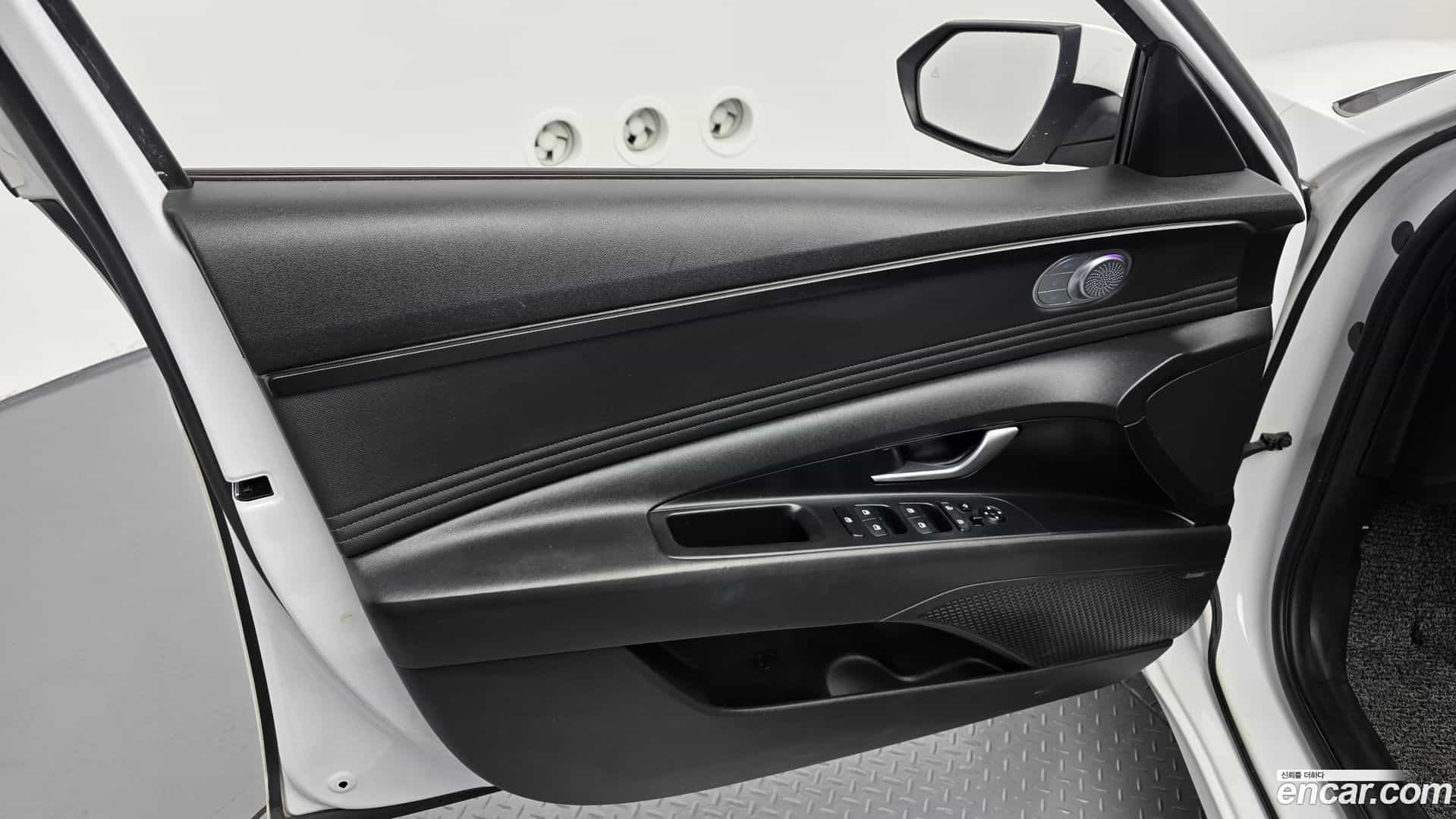AVANTE Hyundai 2020.3-INNER-034