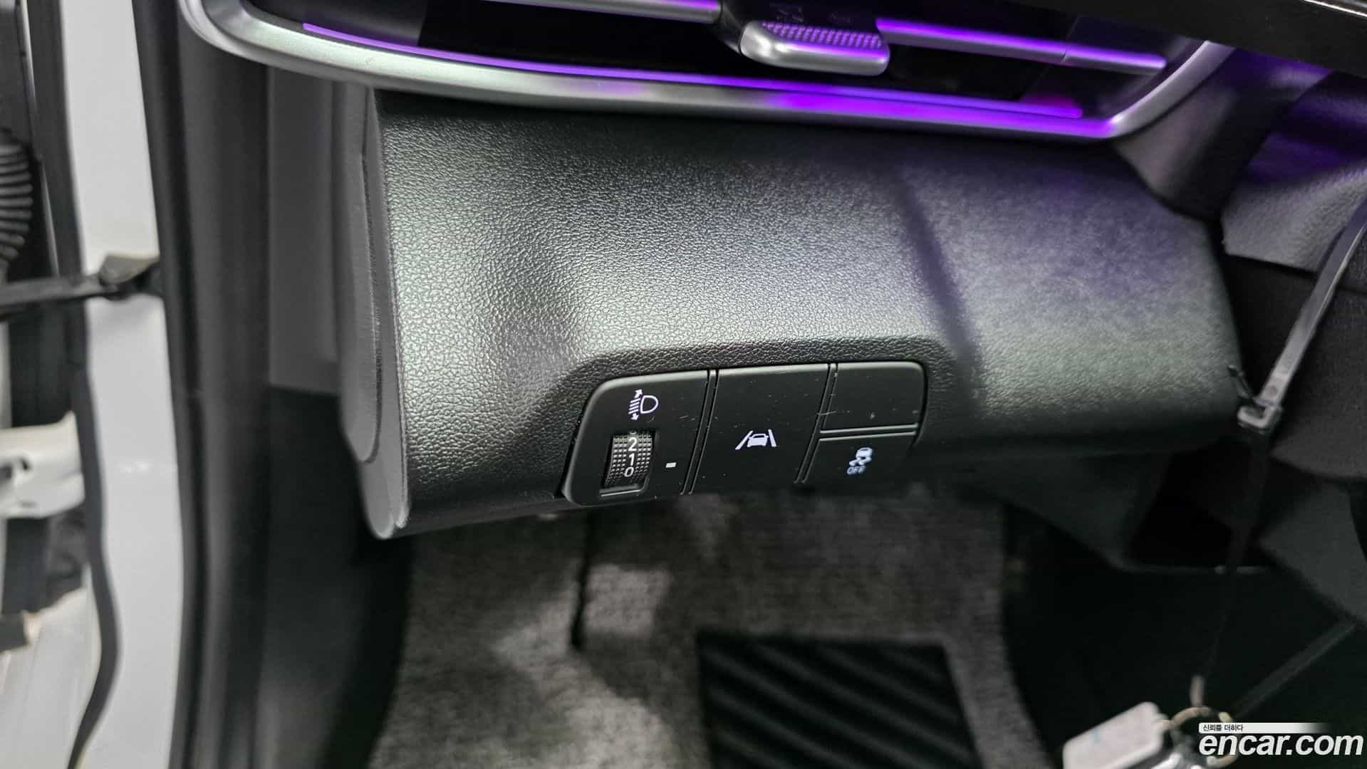 AVANTE Hyundai 2020.3-OPTION-042