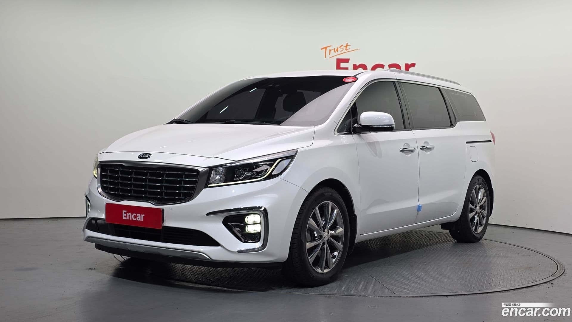 Main__Slider__Photo:Canival Kia 2018.5-0