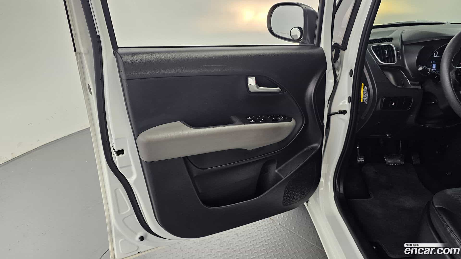 RAY Kia 2021.5-INNER-034
