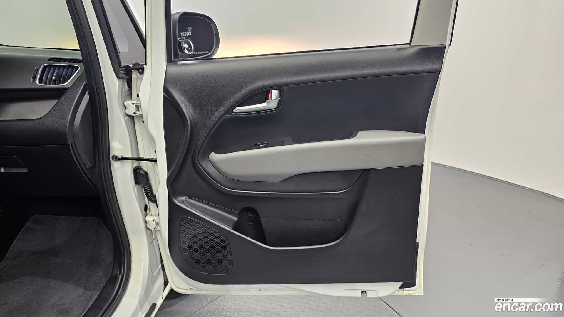 RAY Kia 2021.5-INNER-035