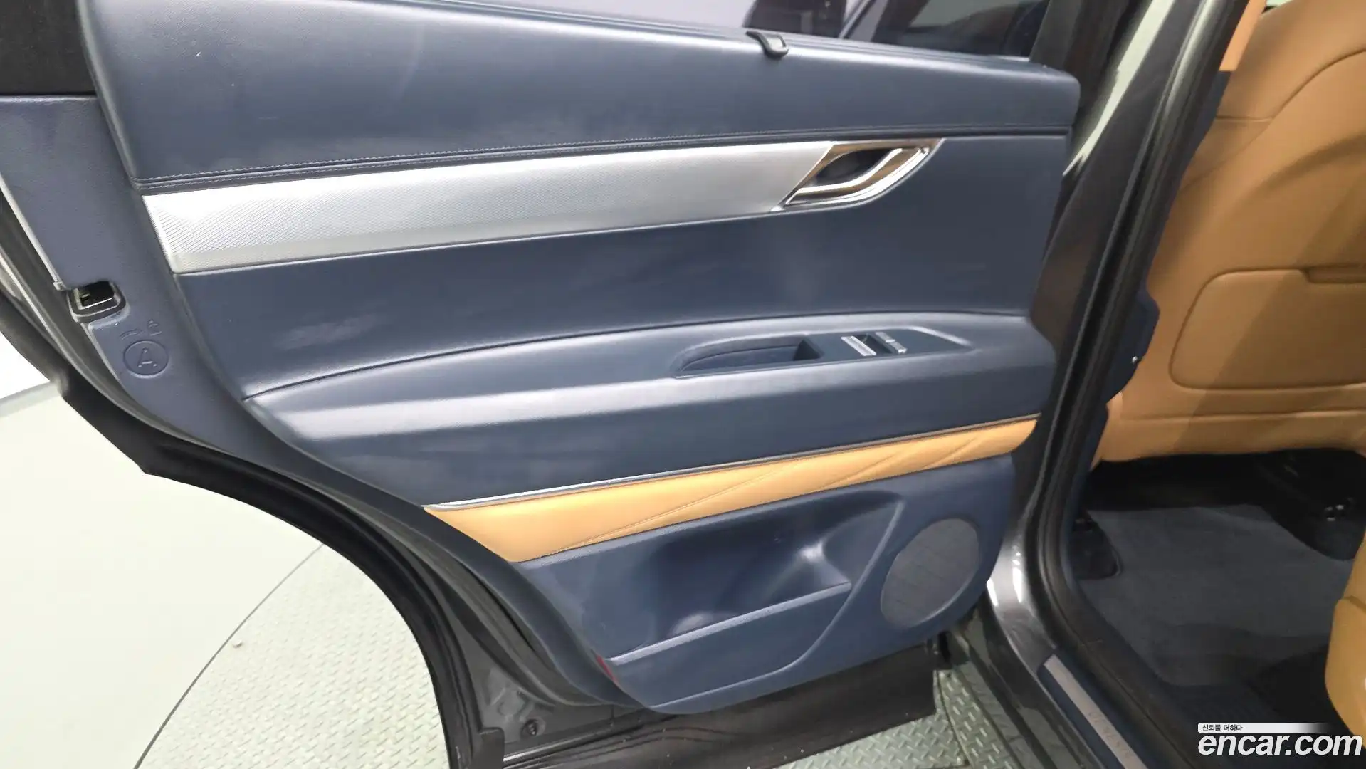 GV80 Genesis 2022.1-INNER-035