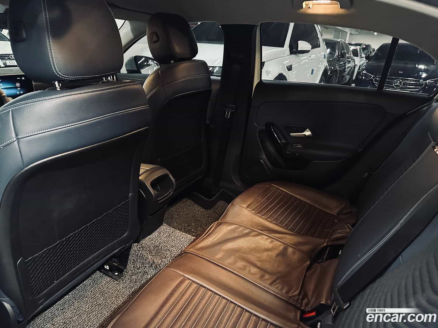 A-Class Mercedes-Benz 2019.10-OPTION-015