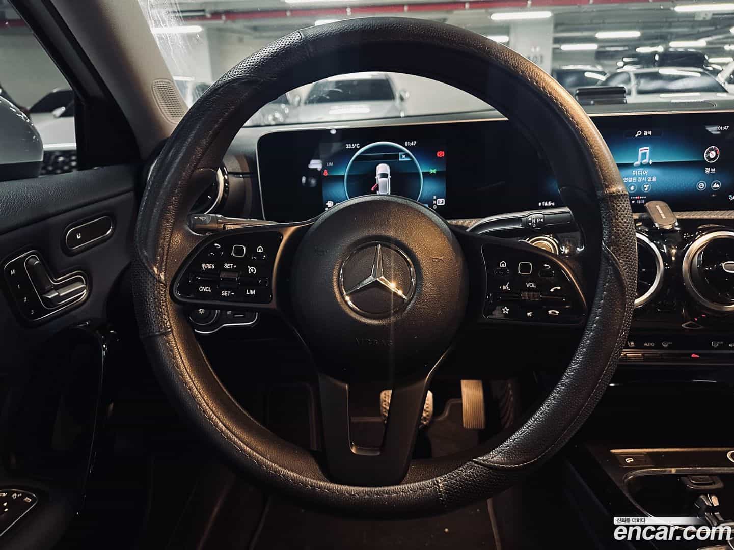 A-Class Mercedes-Benz 2019.10-OPTION-016