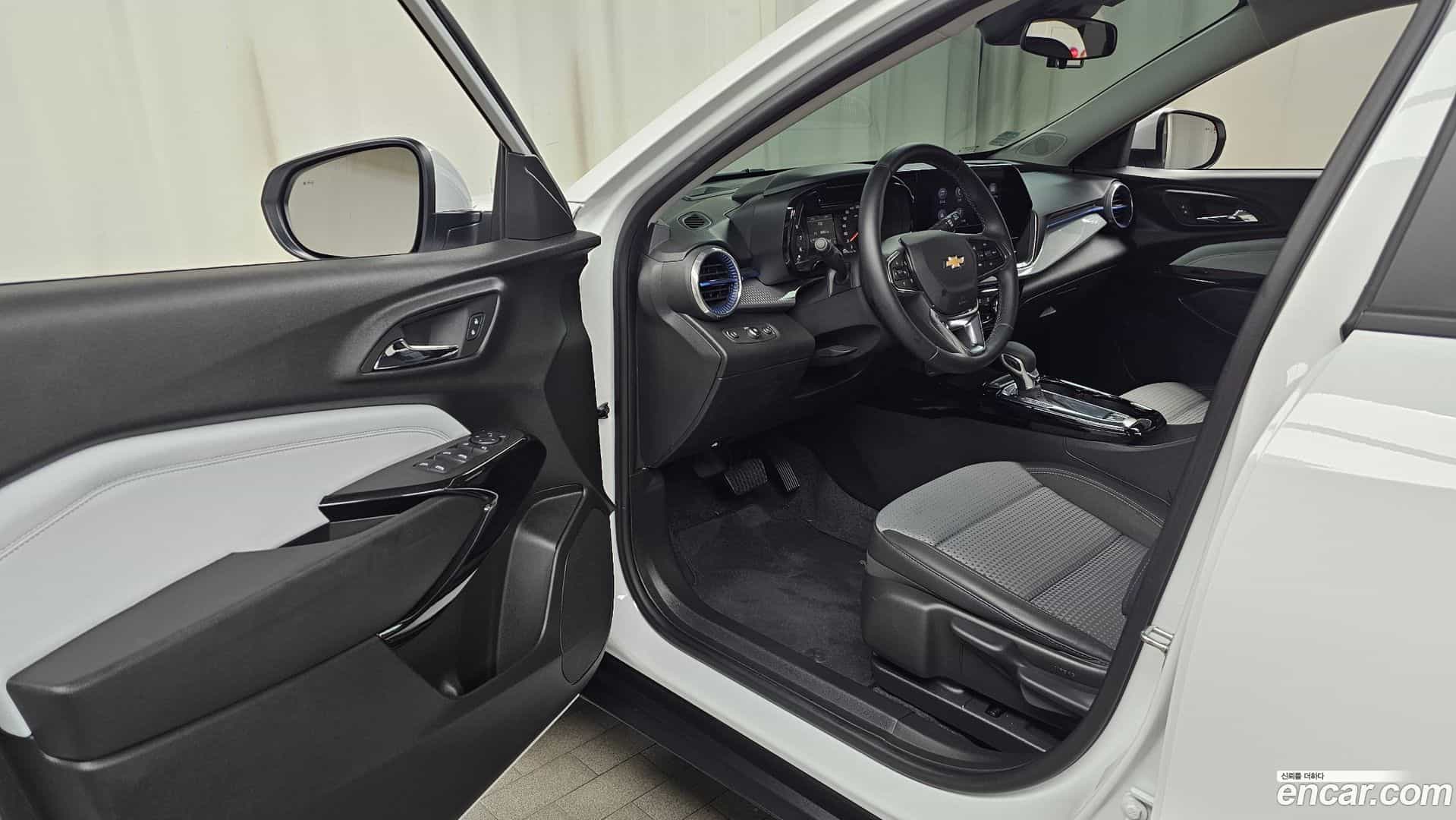 Trax Chevrolet 2023.7-INNER-010