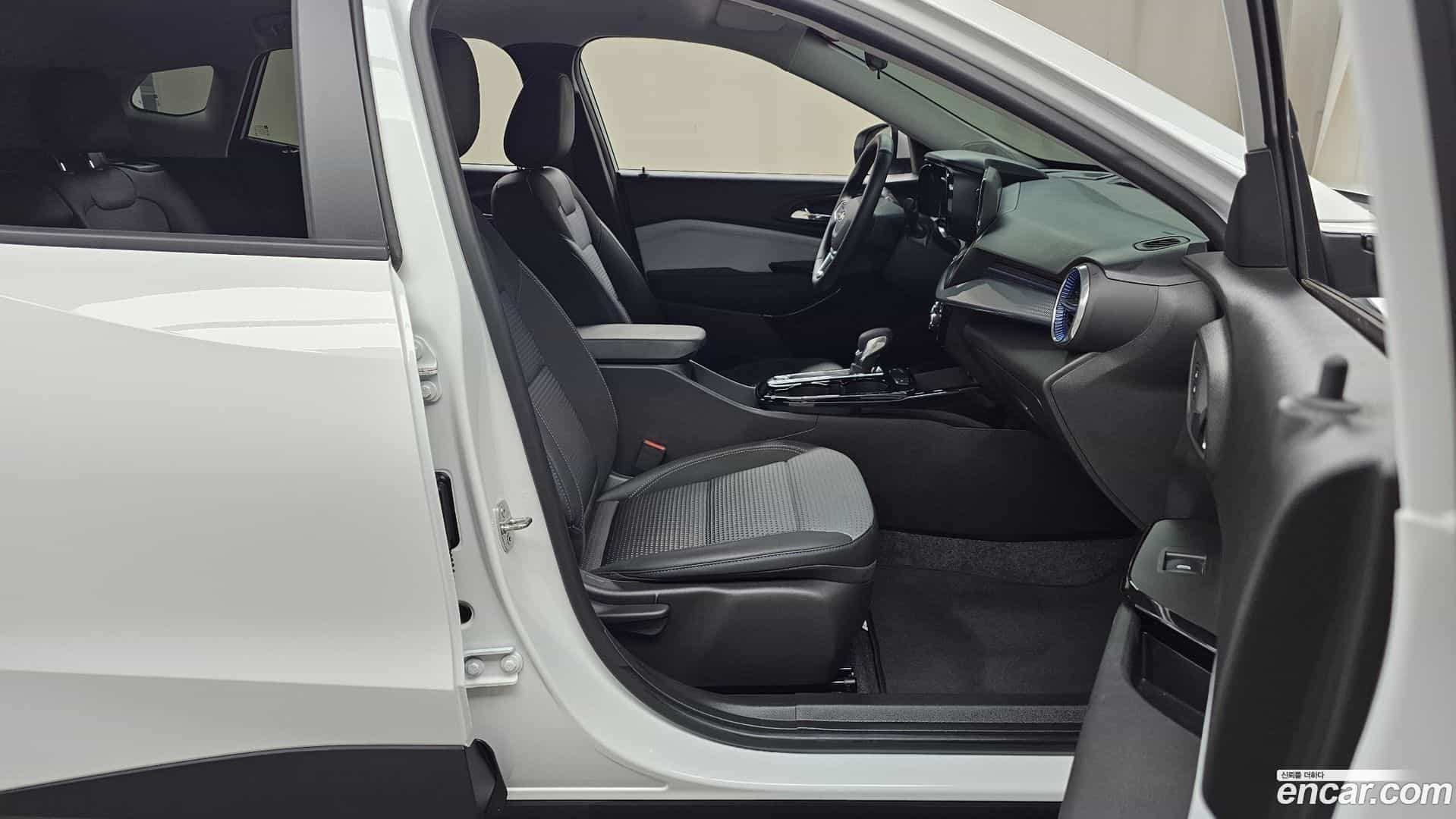 Trax Chevrolet 2023.7-INNER-036