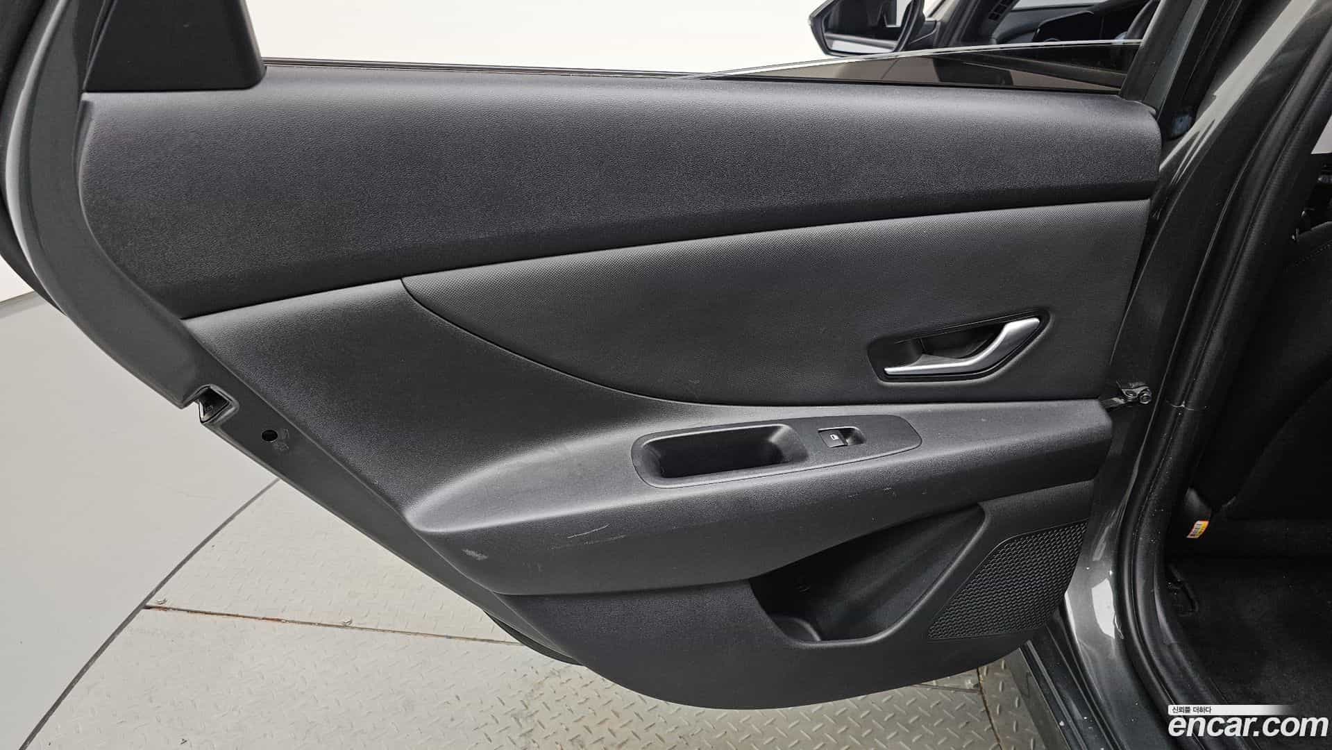 AVANTE Hyundai 2022.3-INNER-035