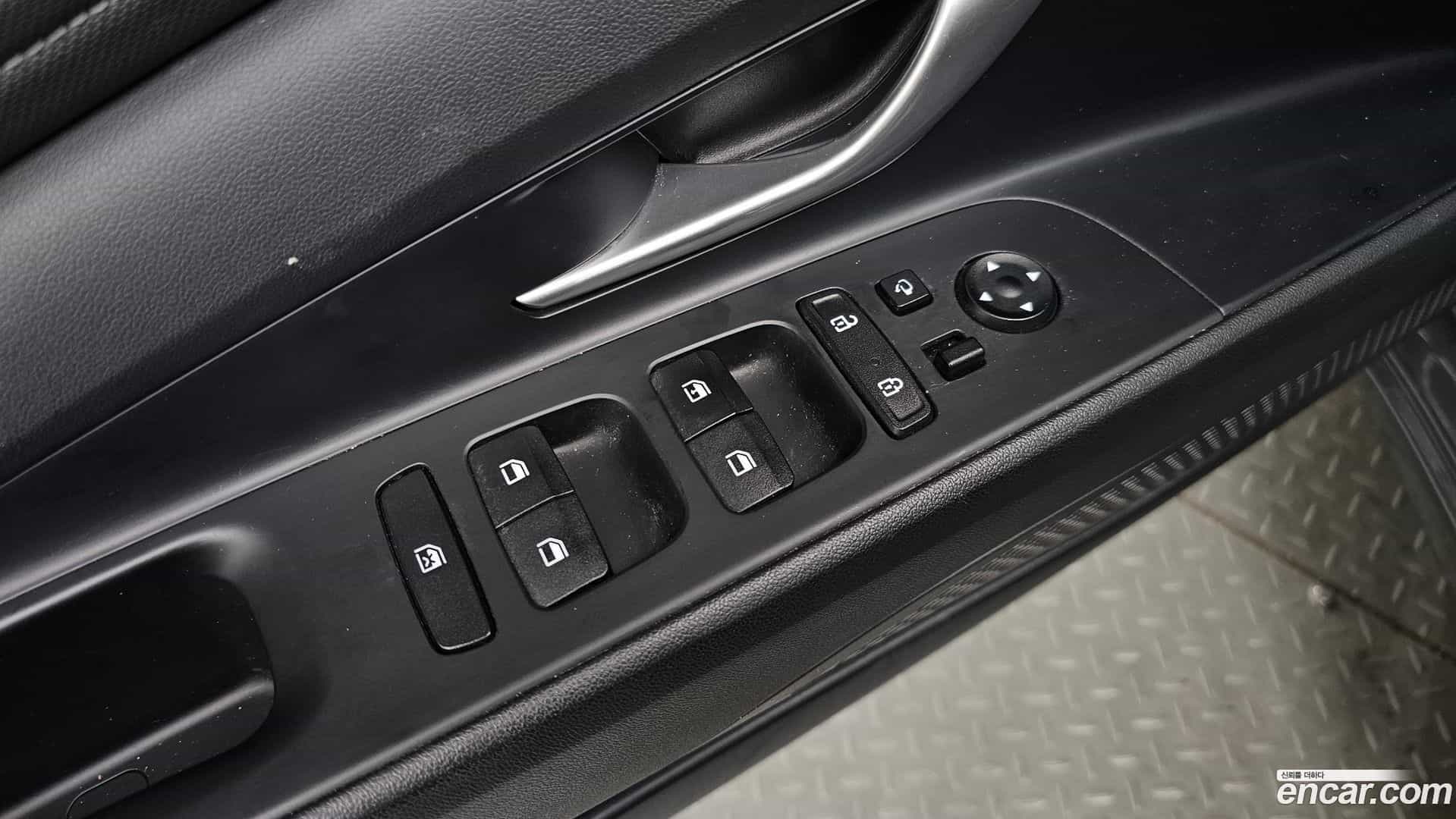 AVANTE Hyundai 2022.3-OPTION-042