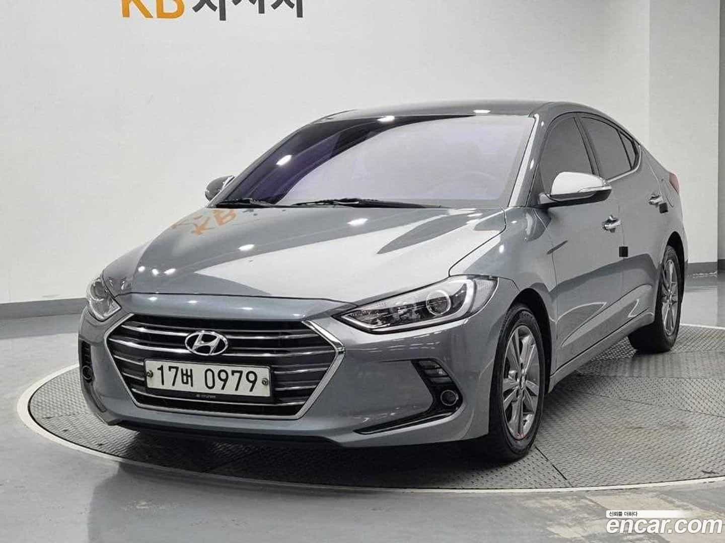 AVANTE Hyundai 2016.0-OUTER-001