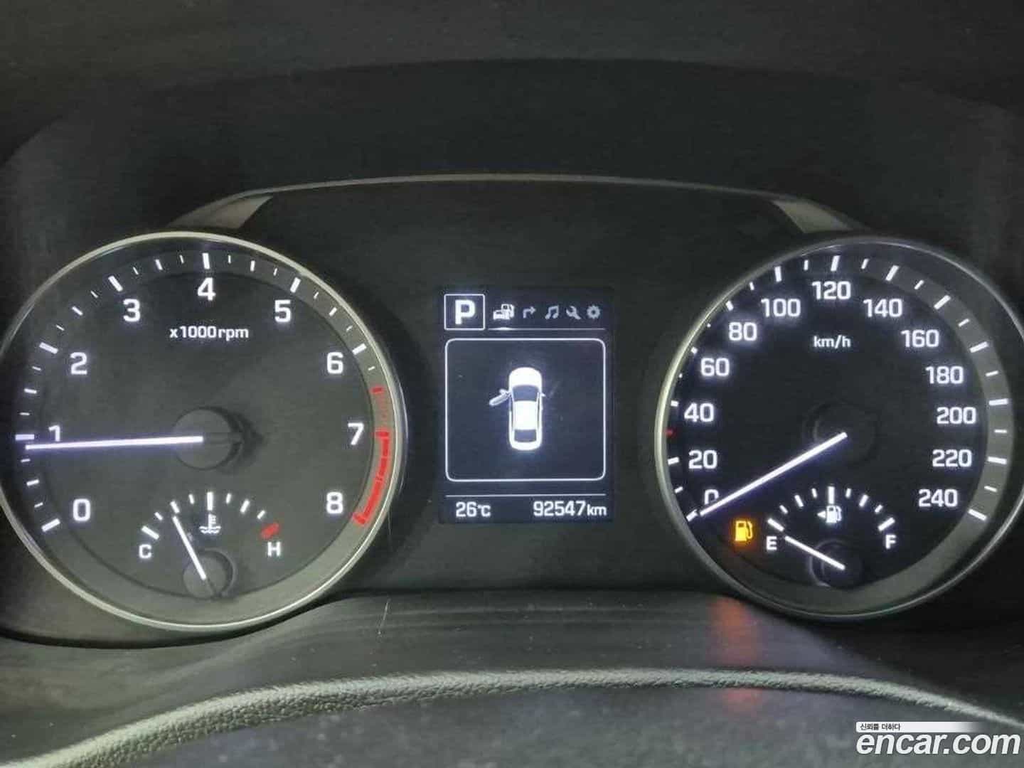 AVANTE Hyundai 2016.0-OUTER-006
