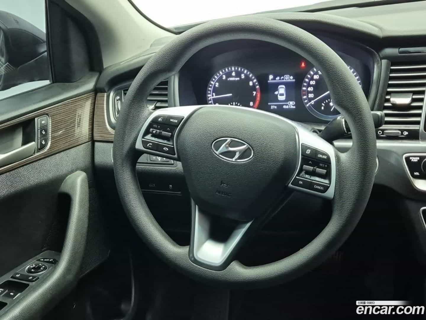 Sonata Hyundai 2018.3-INNER-010
