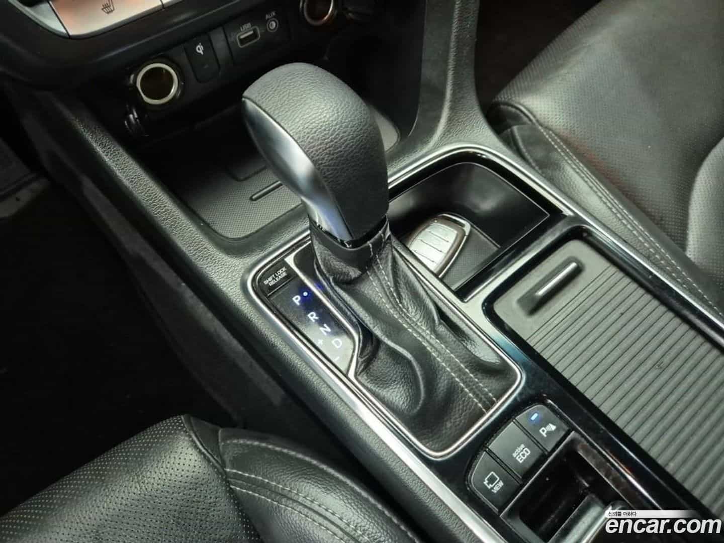 Sonata Hyundai 2018.3-OPTION-015