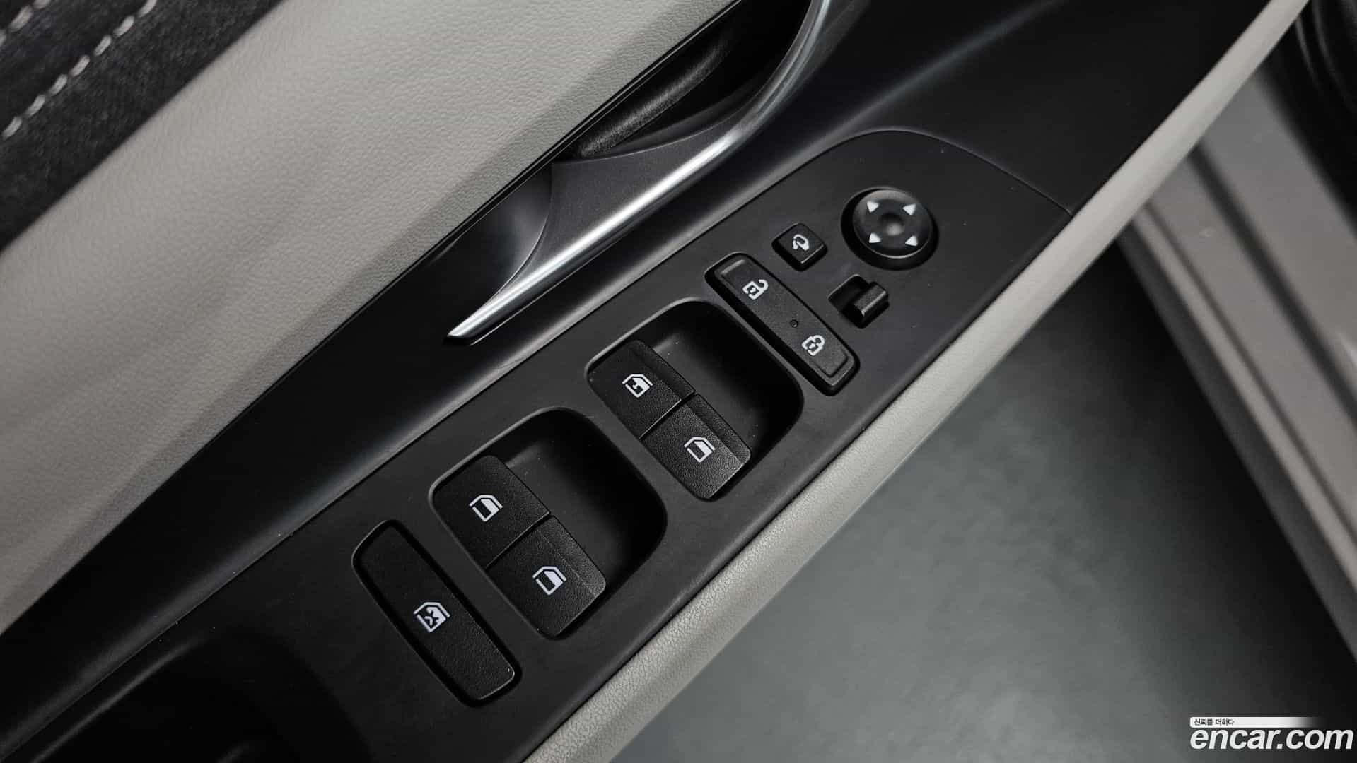 AVANTE Hyundai 2020.5-OPTION-023