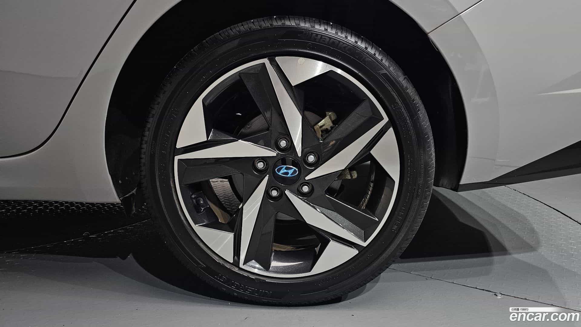 AVANTE Hyundai 2020.5-OUTER-031