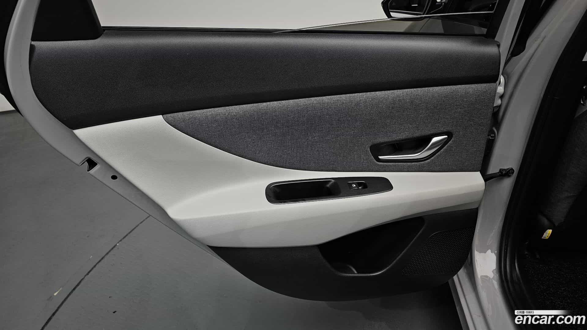 AVANTE Hyundai 2020.5-INNER-035