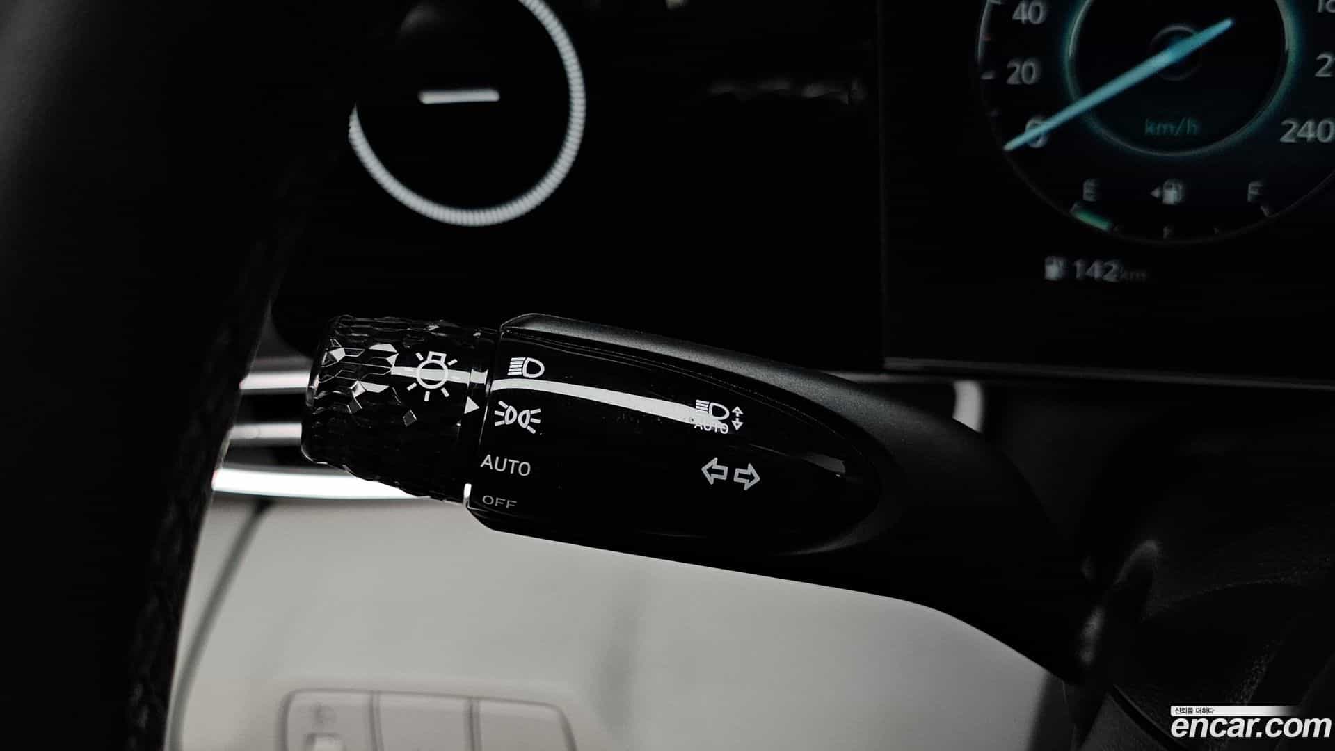 AVANTE Hyundai 2020.5-OPTION-043
