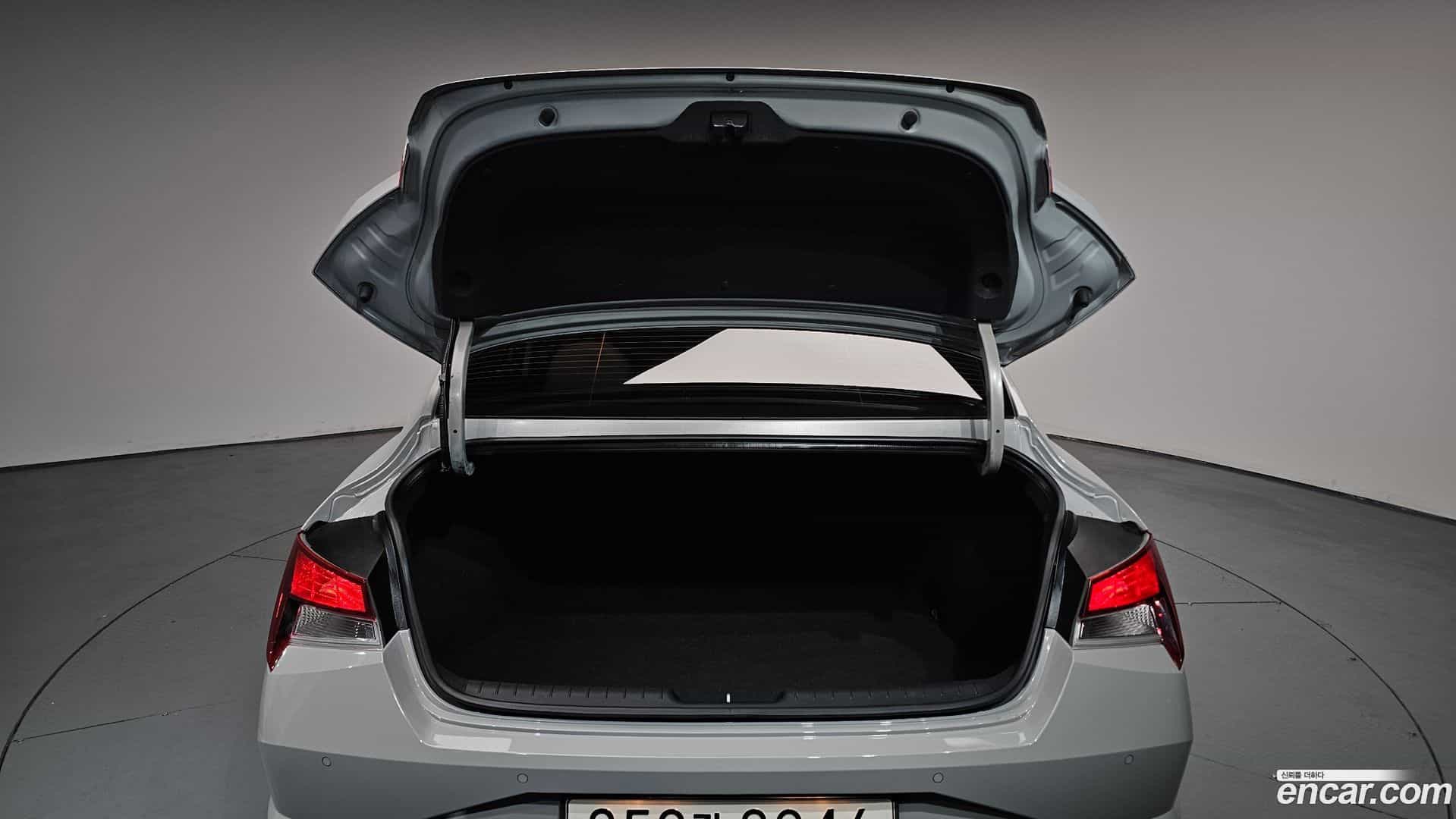 AVANTE Hyundai 2020.5-OPTION-044