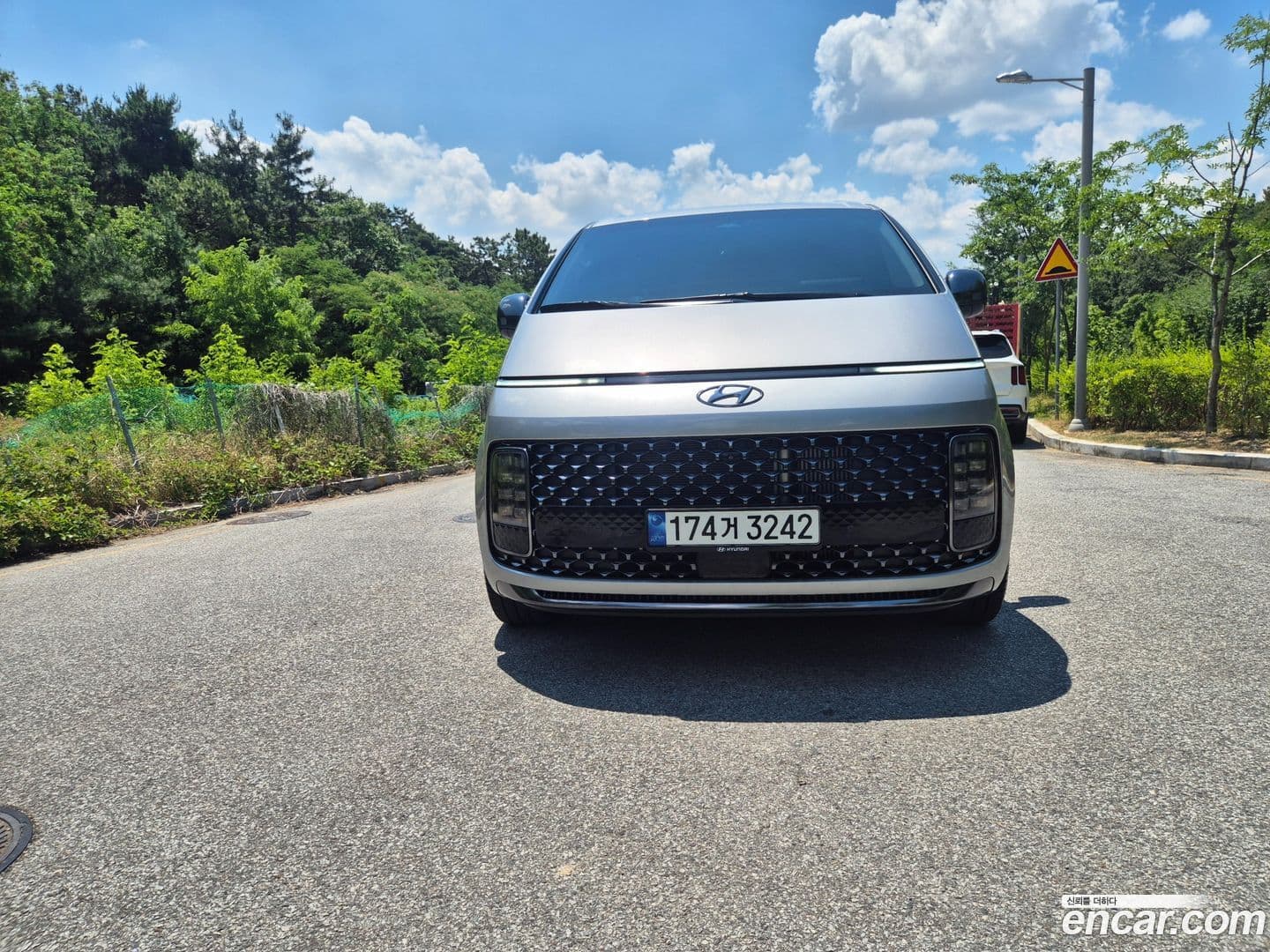 Main__Slider__Photo:Staria Hyundai 2022.4-0